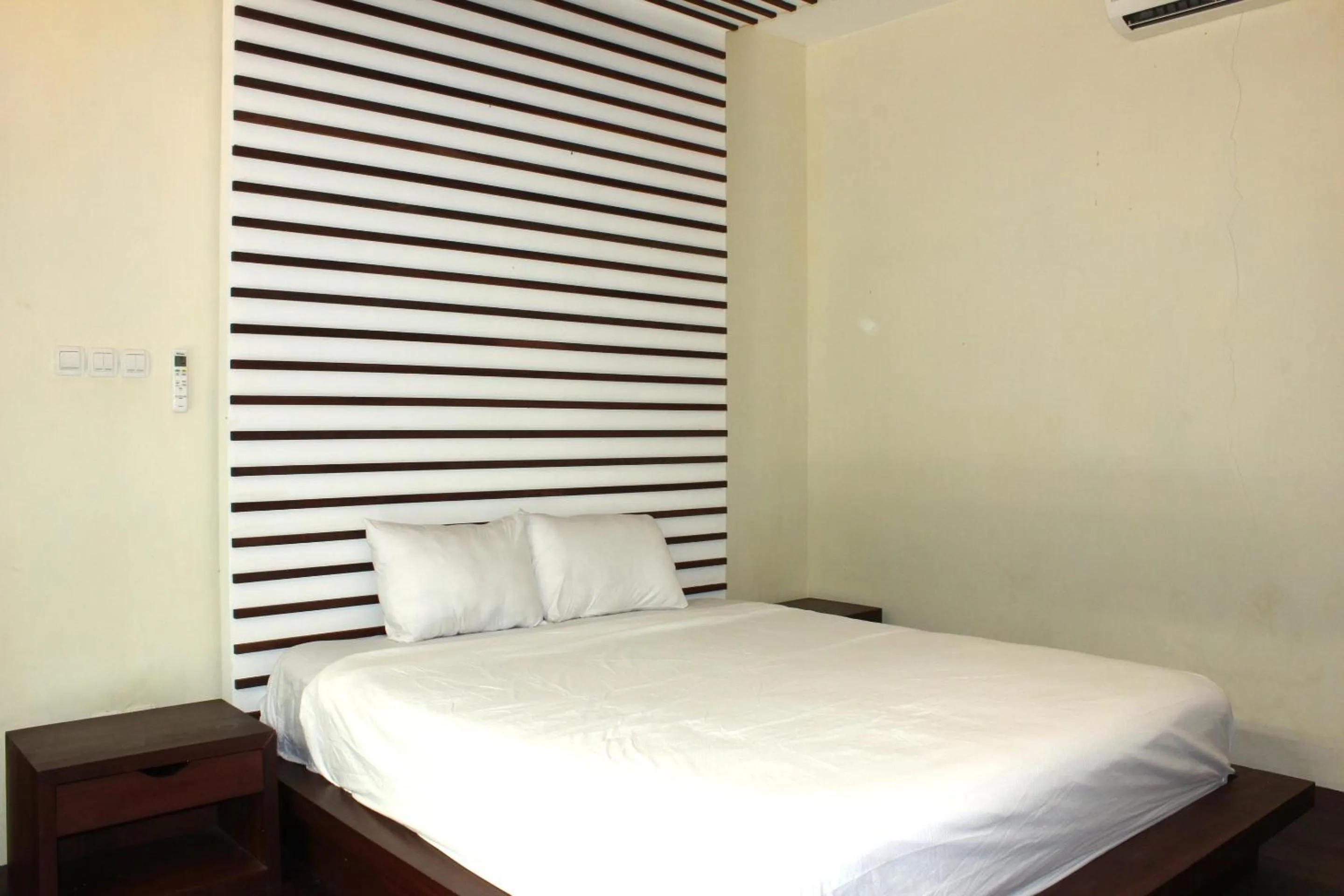 Bedroom, Bed in Belvilla Dhyana Kutir Seseh Beach