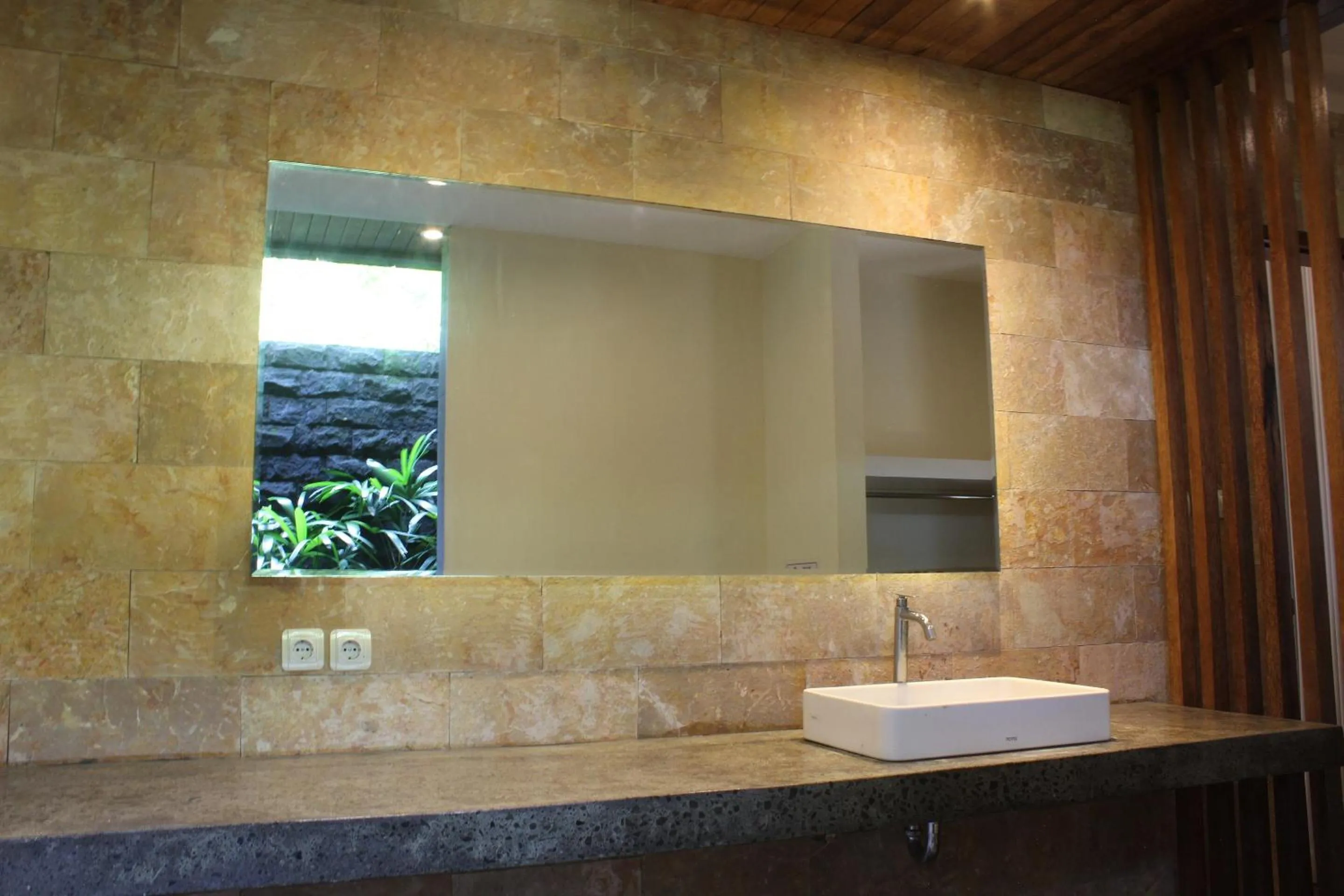 Bathroom in Belvilla Dhyana Kutir Seseh Beach