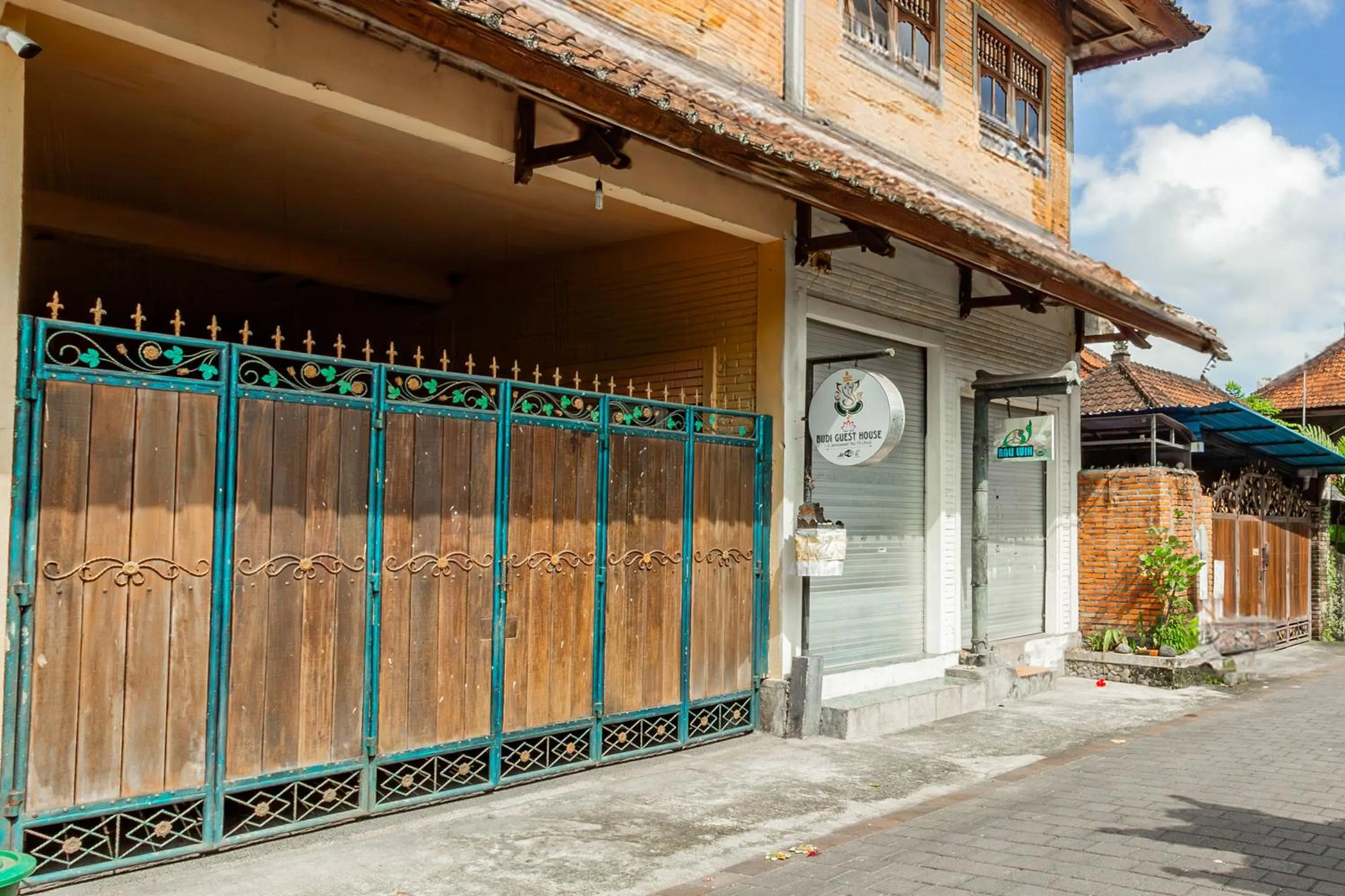 Facade/entrance in Belvilla Ratna Resort Ubud PalaceNearUbud Palace