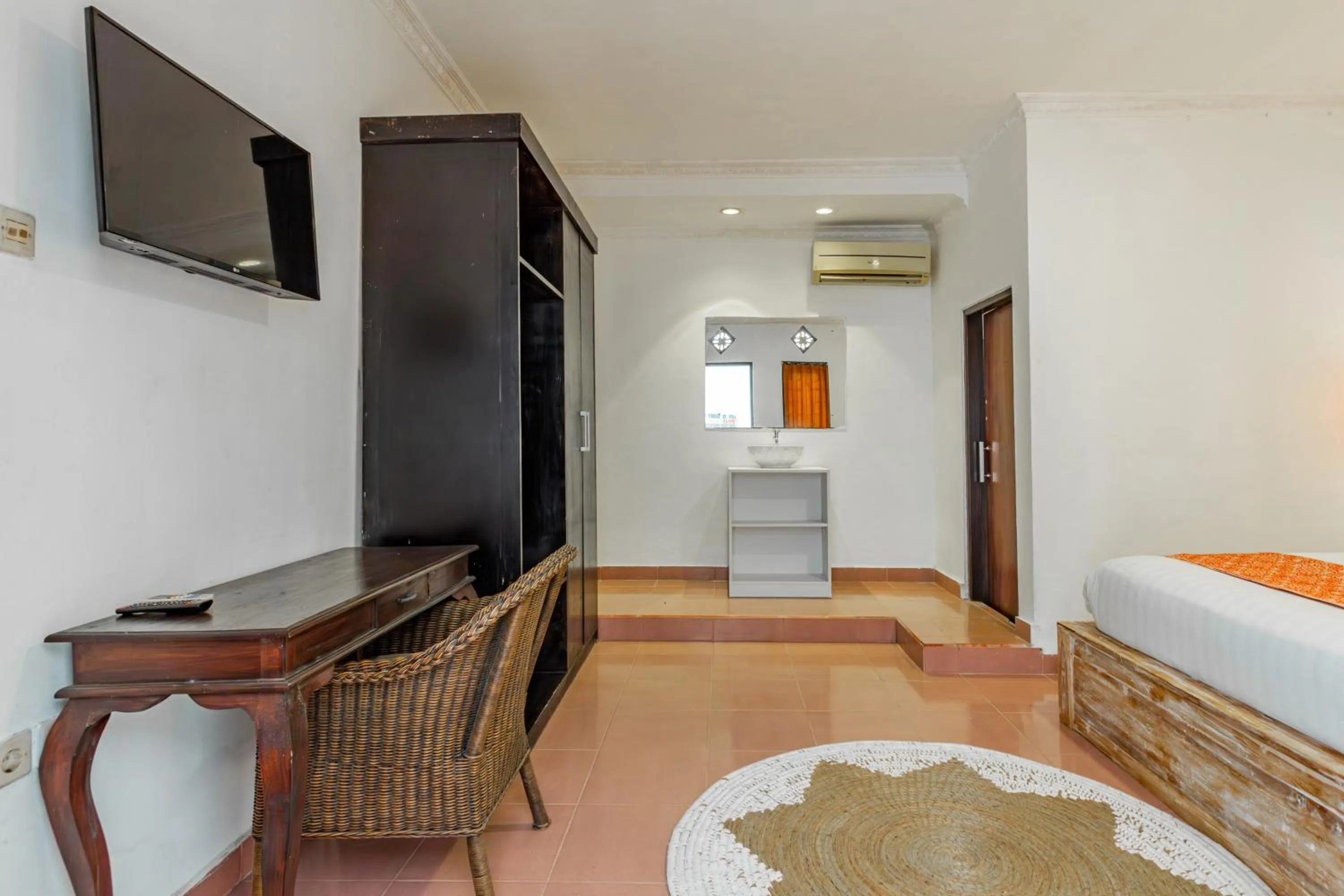 Bedroom in Capital O 93944 Geweka Homestay