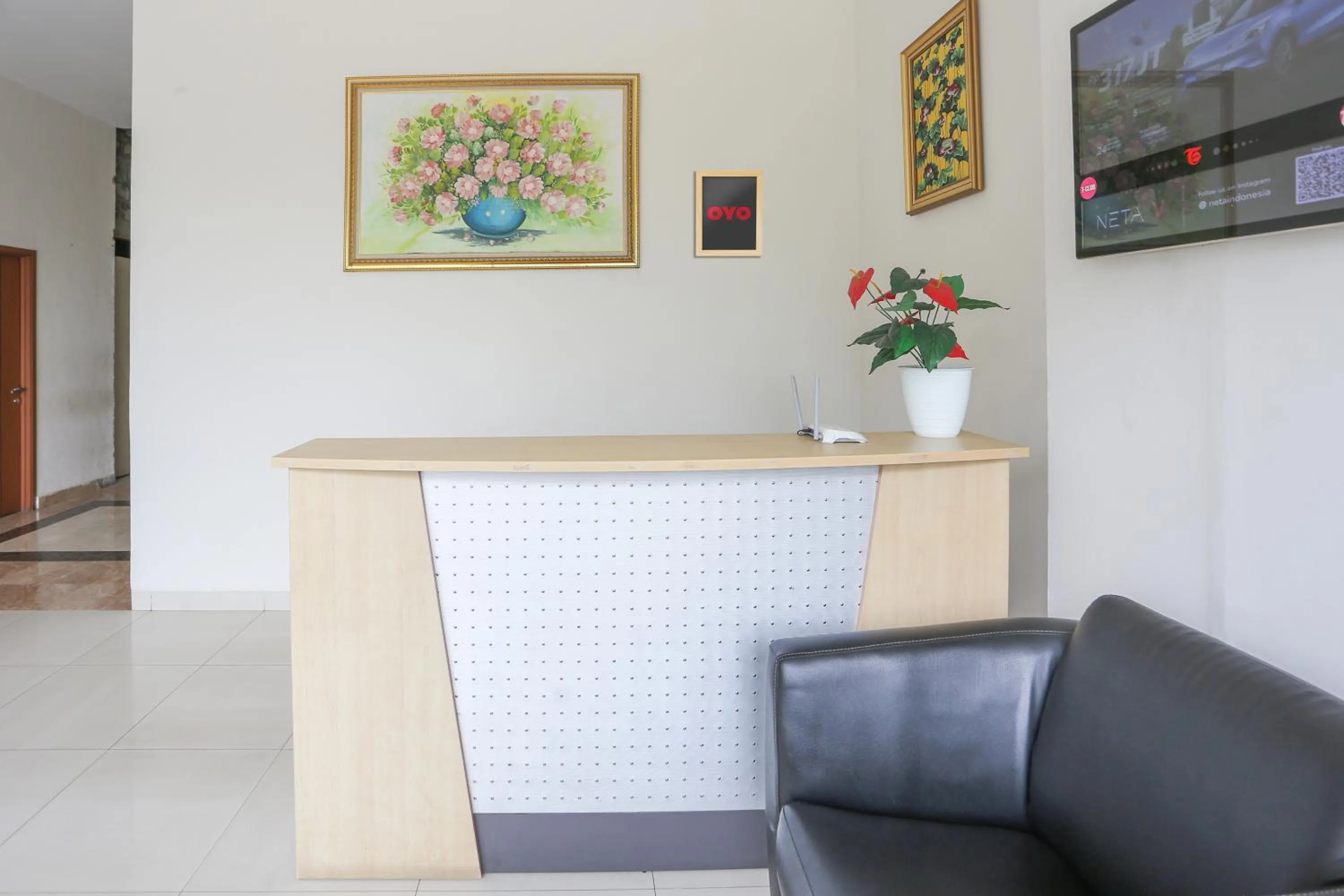 Lobby or reception in OYO 93948 Bunda Rachma Rooms