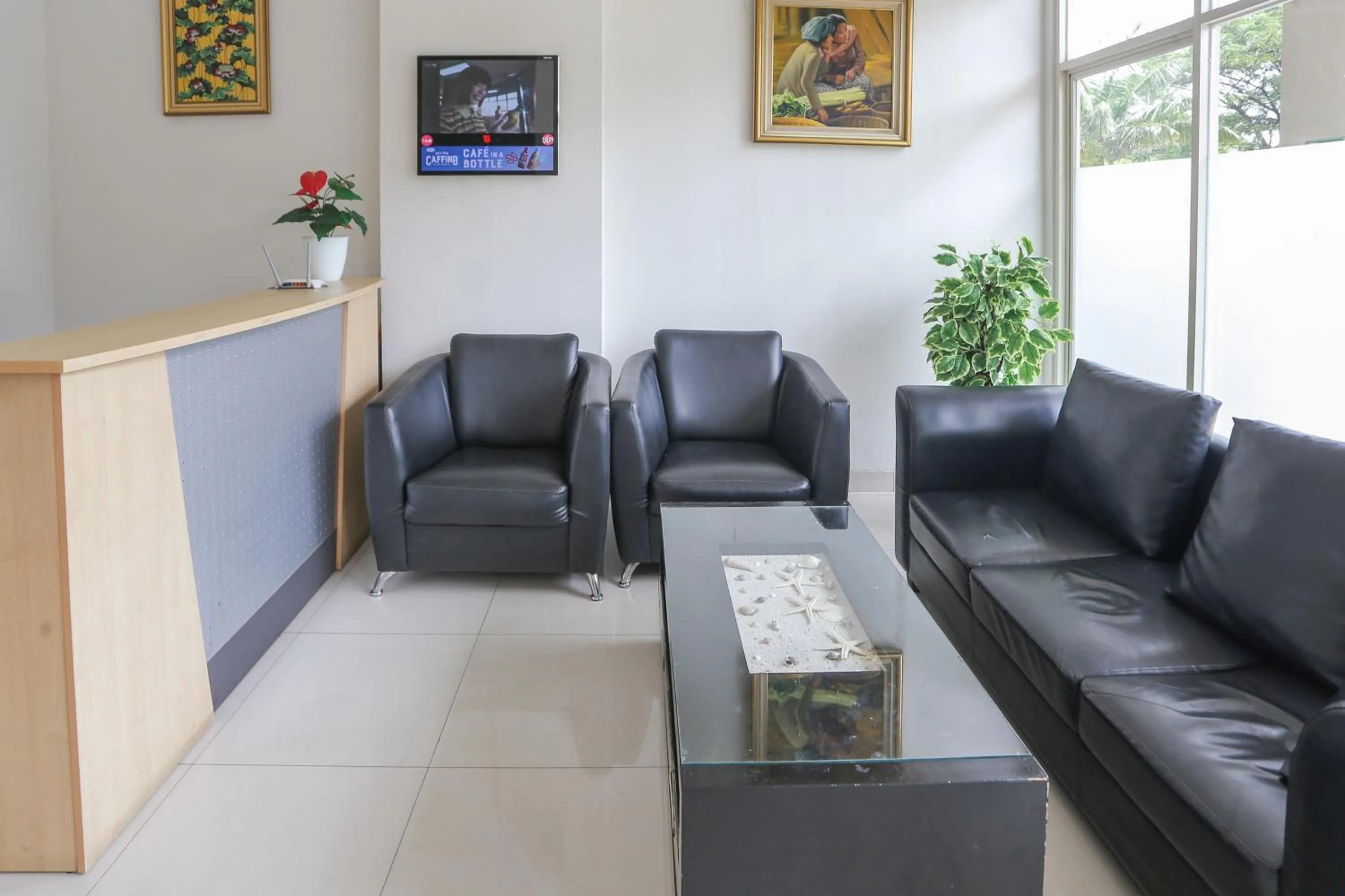 Lobby or reception in OYO 93948 Bunda Rachma Rooms