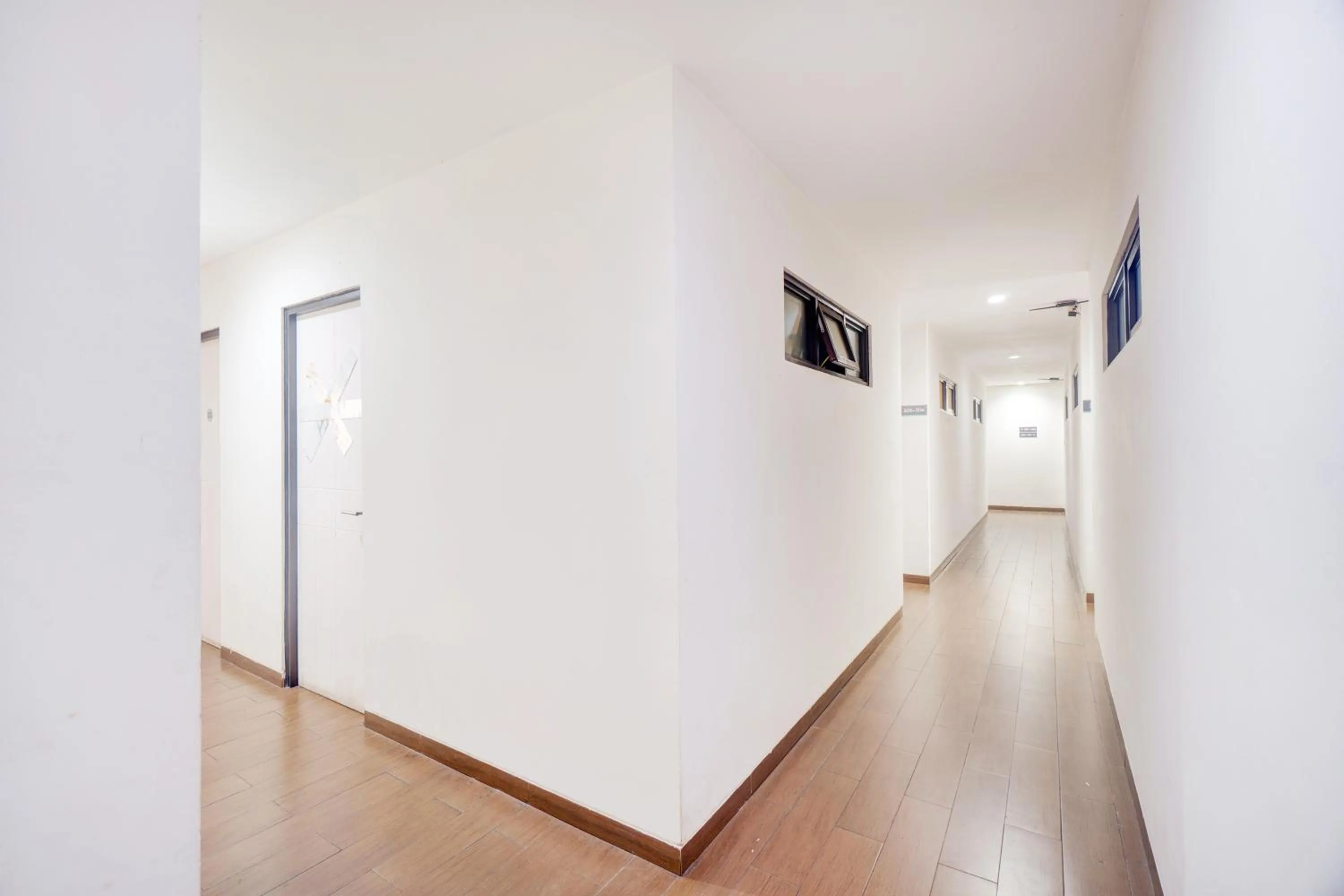 Lobby or reception in Hotel O J&B Smart Jatinegara