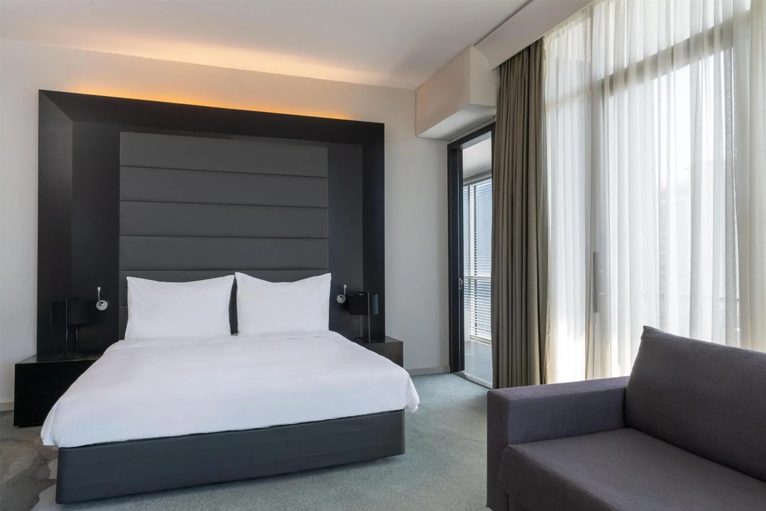 Junior Suite with Balcony and Sea View in Radisson Blu Hotel & Residence Maputo Junior Suite with Balcony and Sea View in Radisson Blu Hotel & Residence Maputo