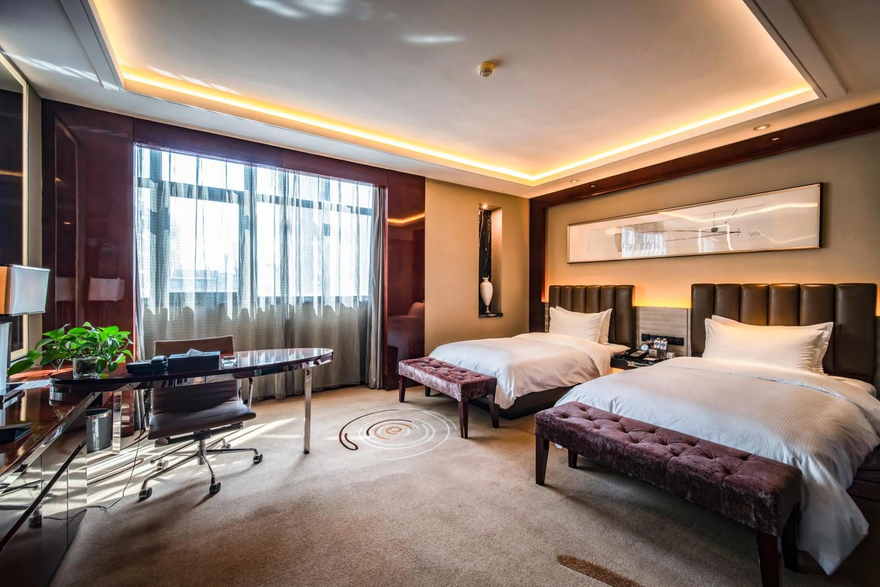 Bed in Ramada Changzhou North Hotel
