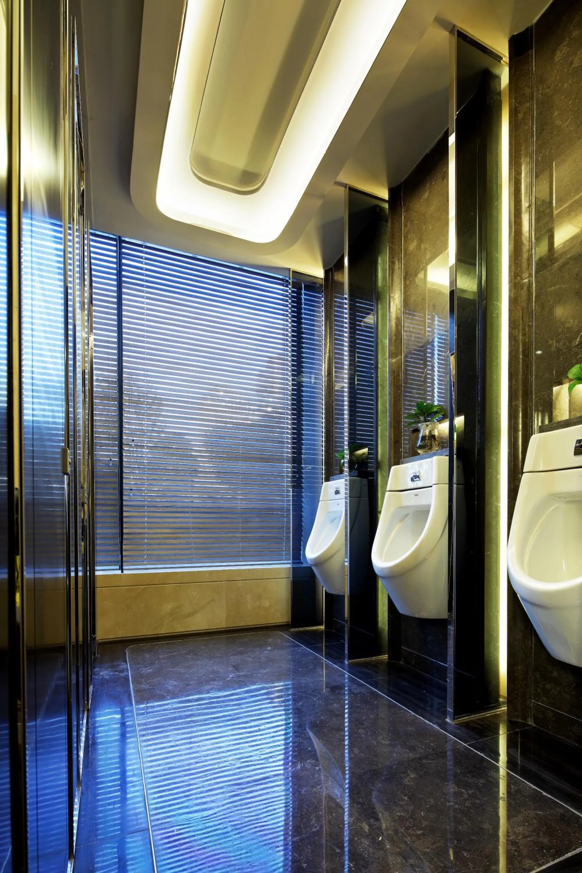 Bathroom in Ramada Changzhou North Hotel