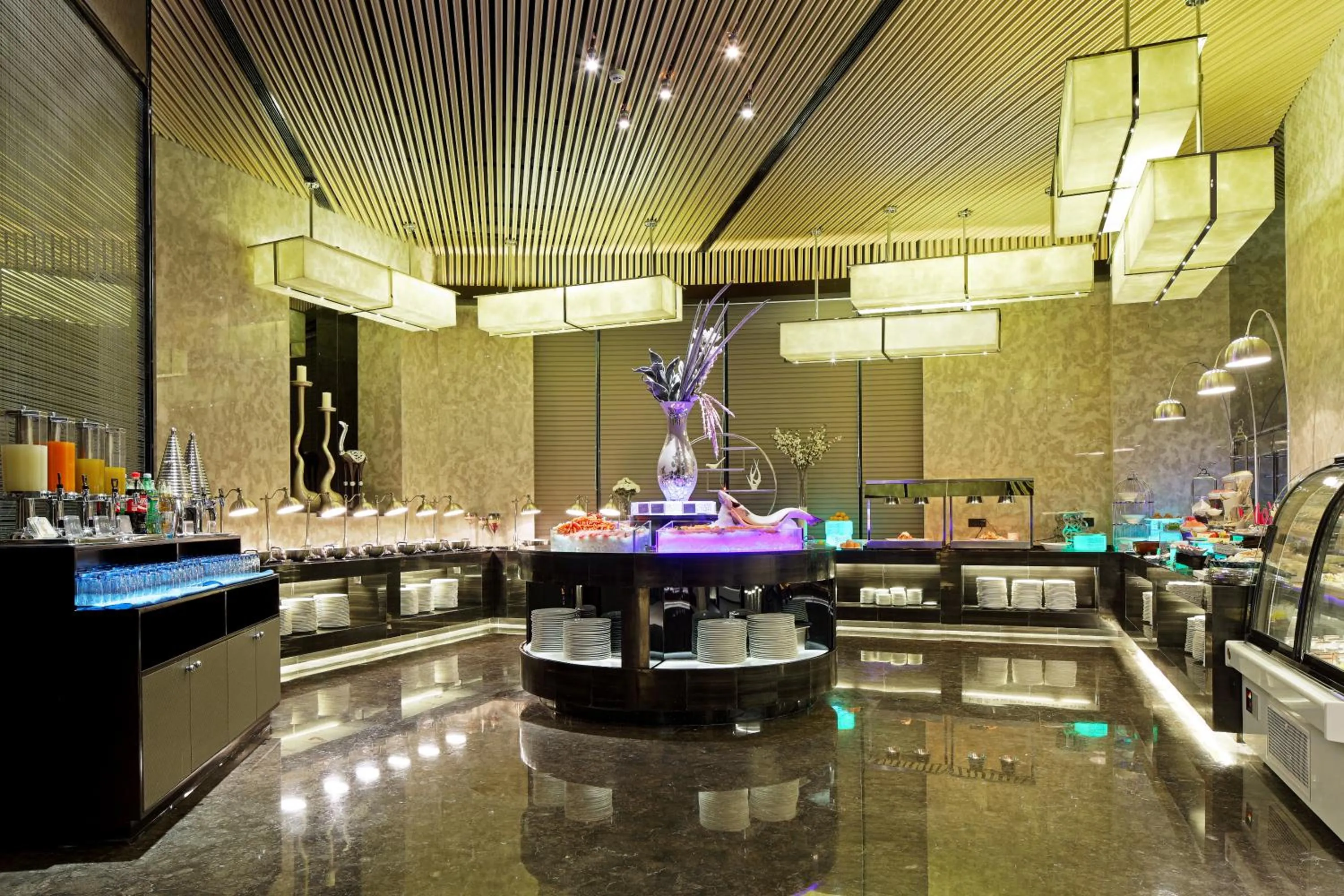 Restaurant/places to eat in Ramada Changzhou North Hotel