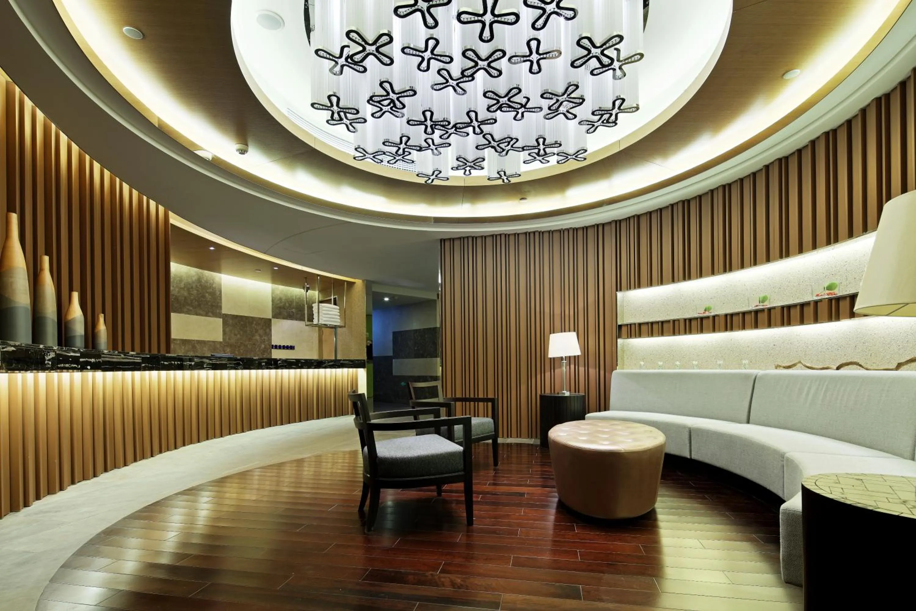 Spa and wellness centre/facilities, Bed in Ramada Changzhou North Hotel