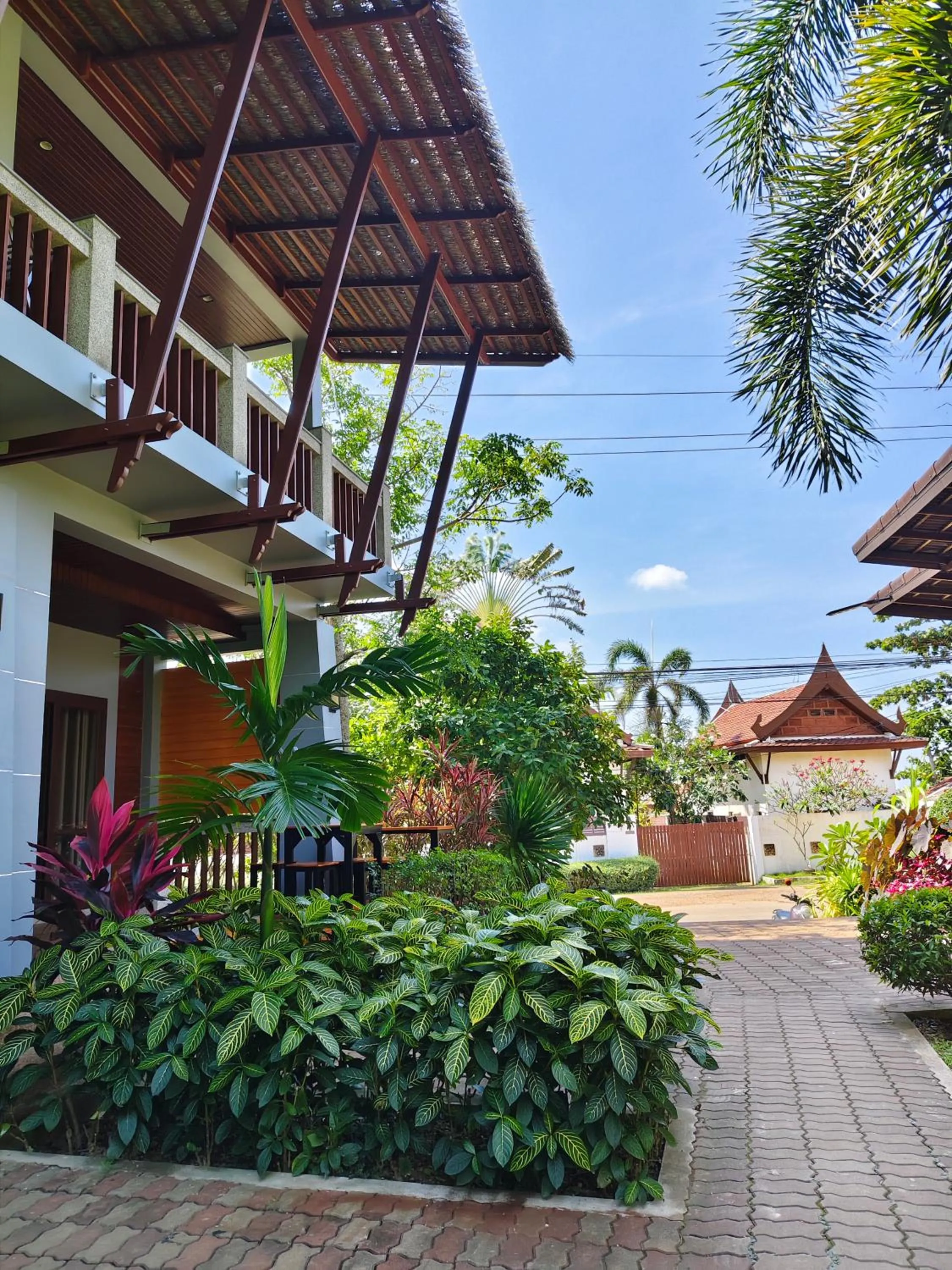 Property building in Lanta Intanin Resort - SHA Extra Plus