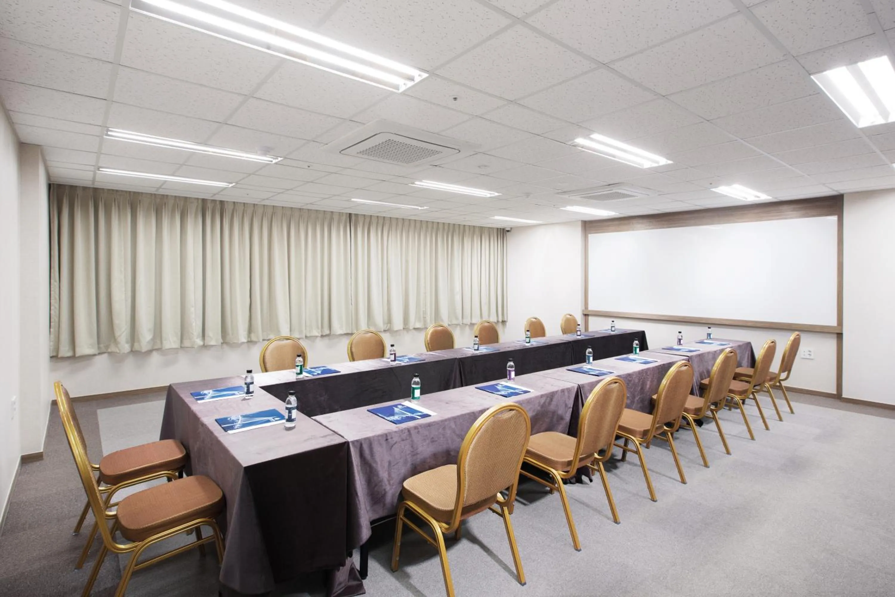 Business facilities in Crown Harbor Hotel Busan