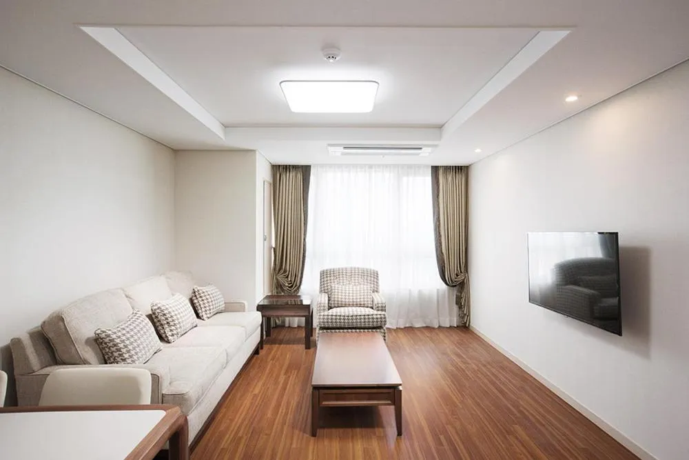 Crown Harbor Hotel Busan