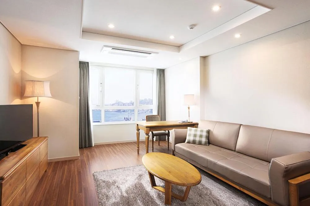 Crown Harbor Hotel Busan