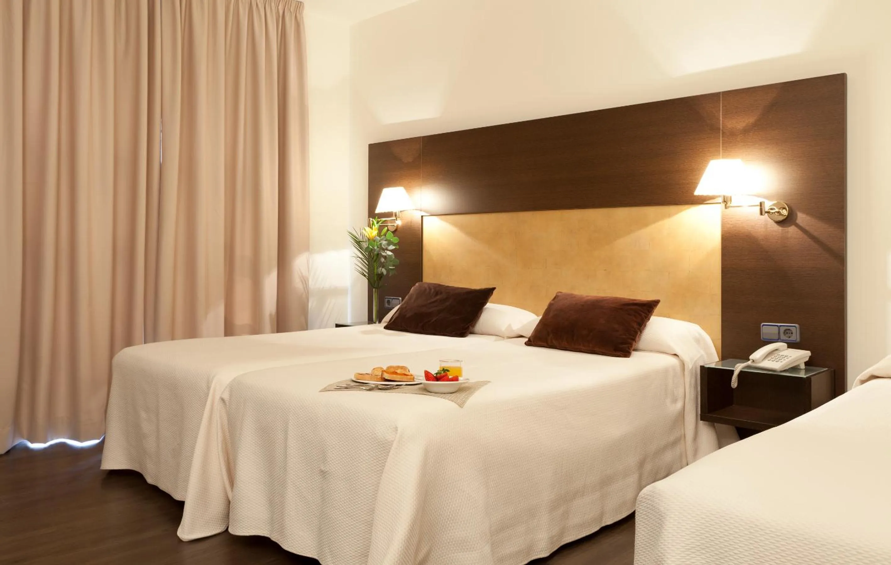 Photo of the whole room, Bed in Hotel Madrid Torrejon Plaza