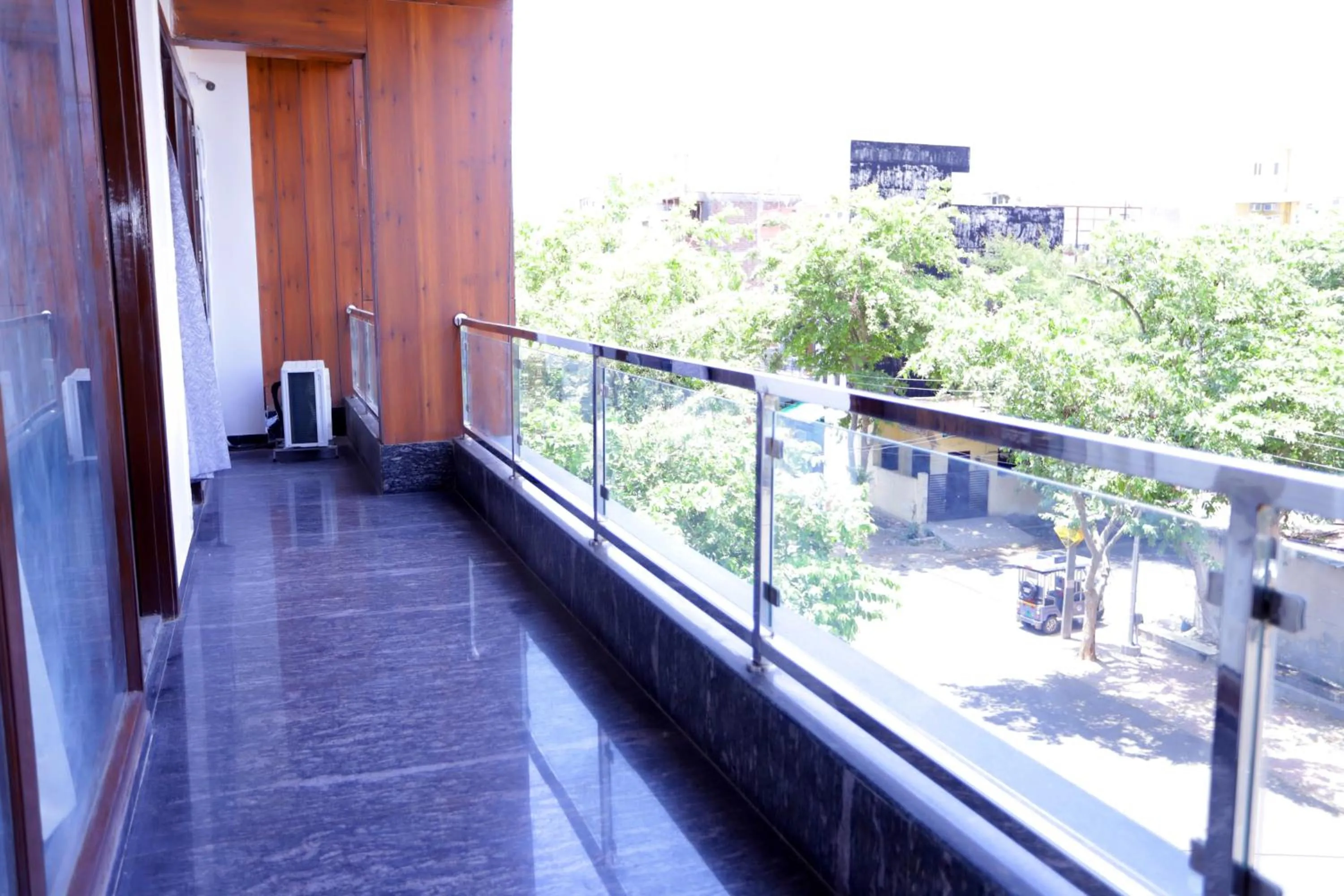 Communal lounge/ TV room in THE ROYAL VILLA - Noida Sector 70