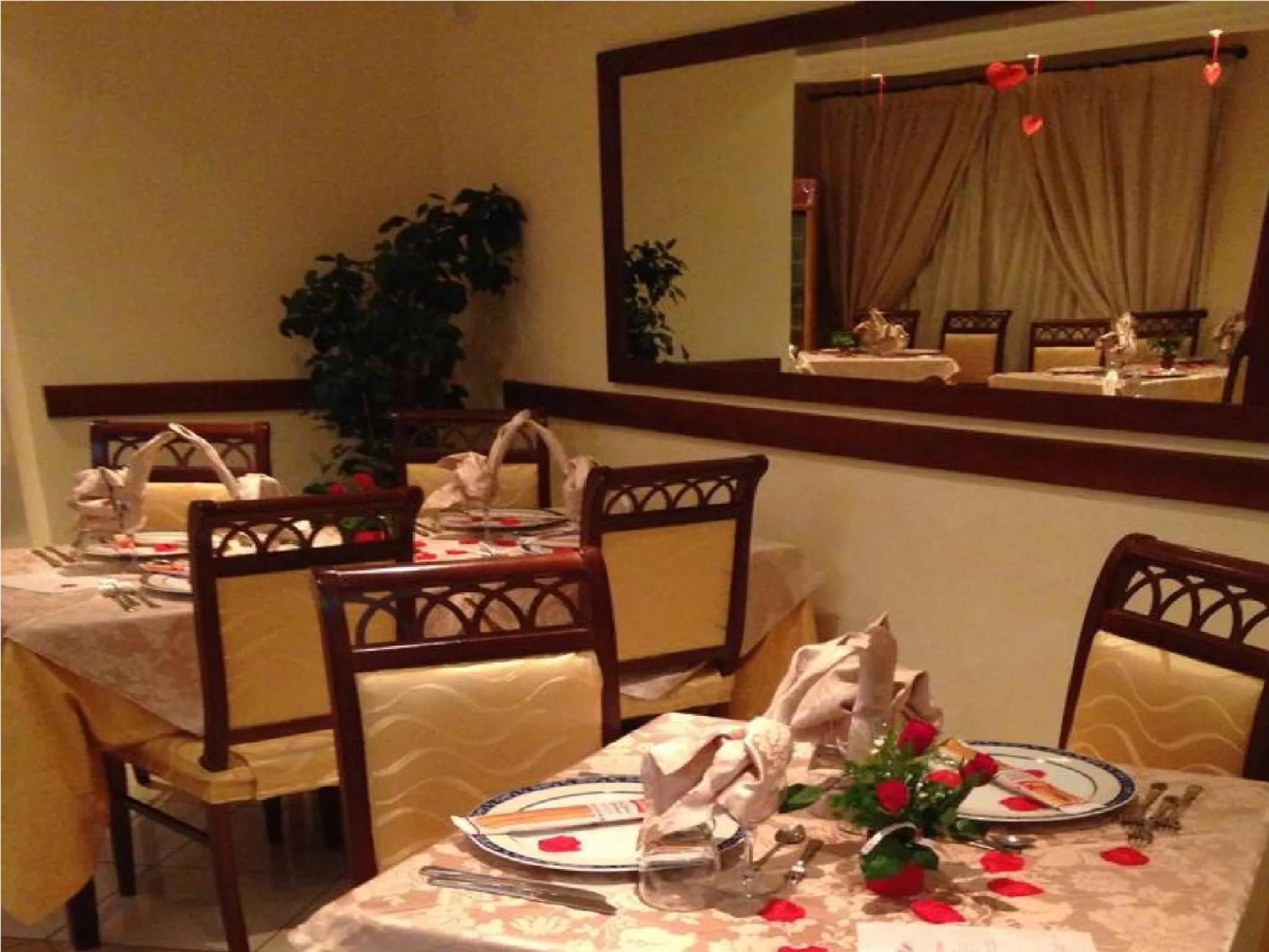 Restaurant/places to eat in Cridda Hotel & Restaurant