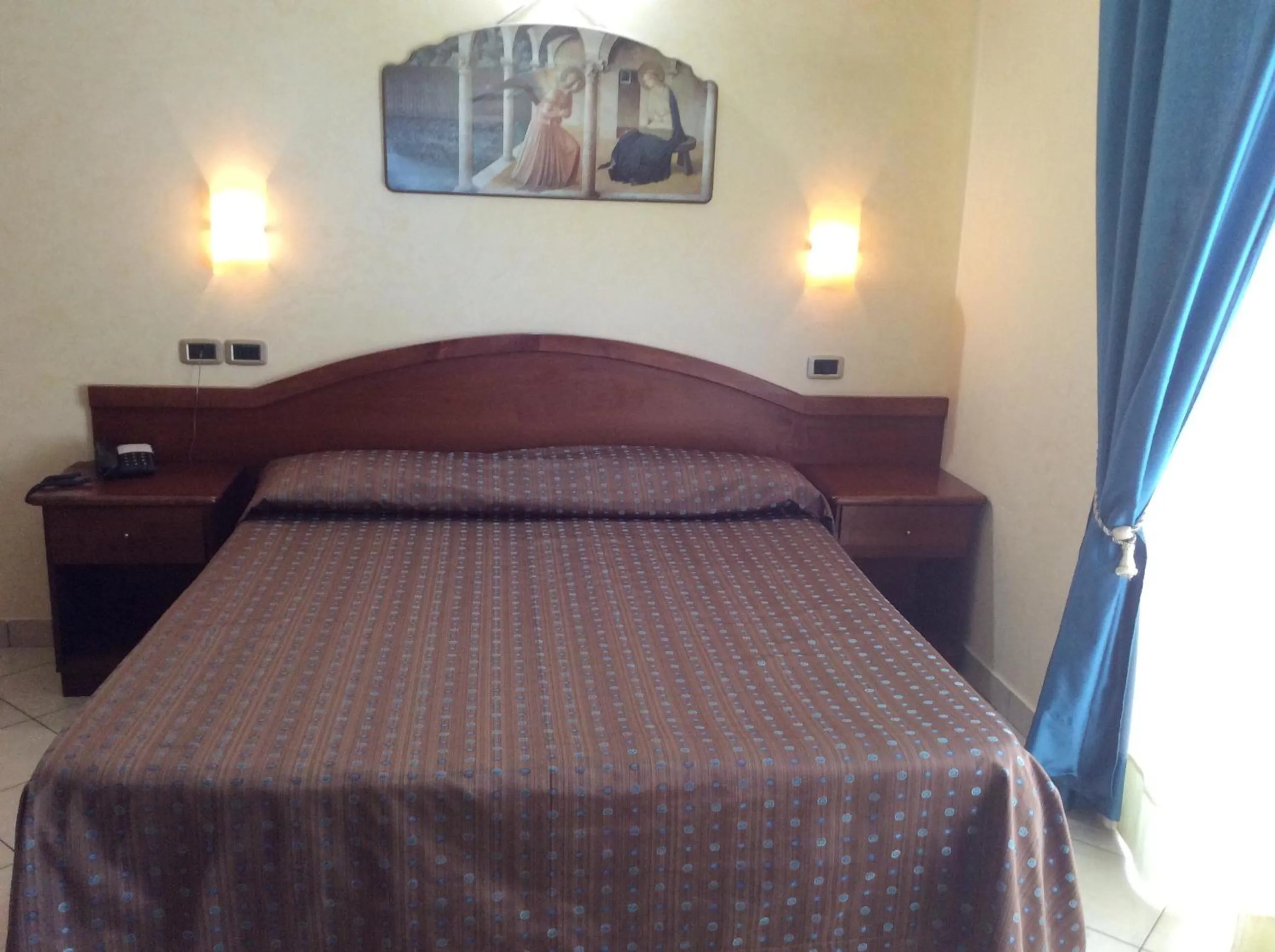 Bed in Cridda Hotel & Restaurant