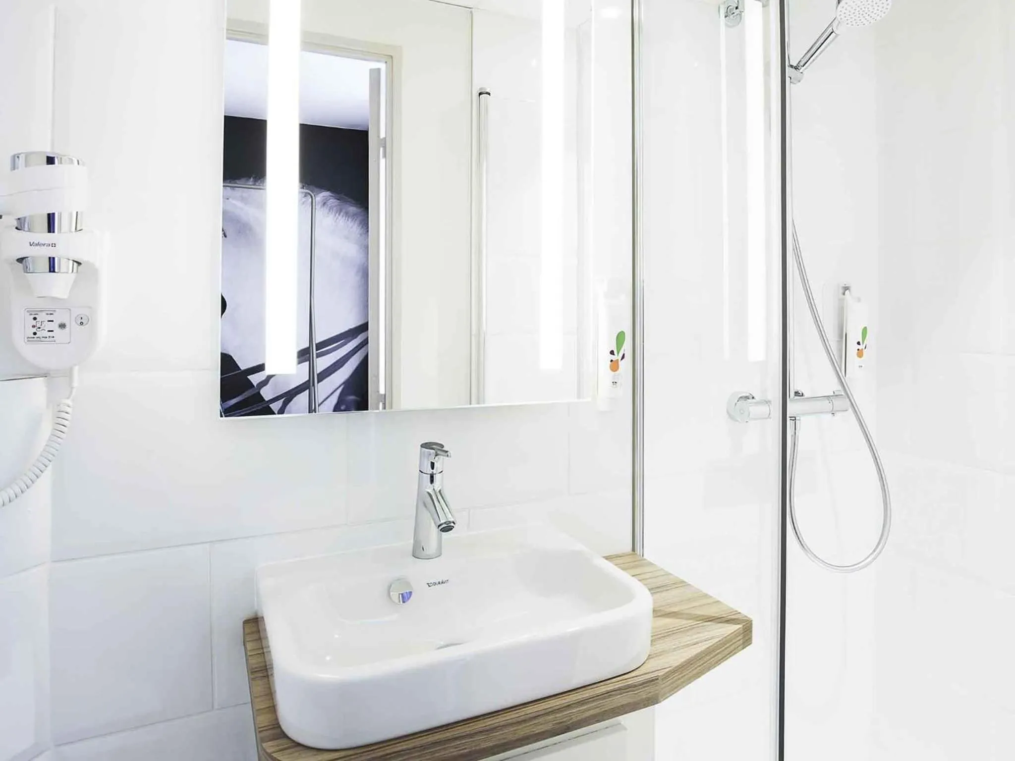 Bedroom in ibis Styles Laval Centre Gare