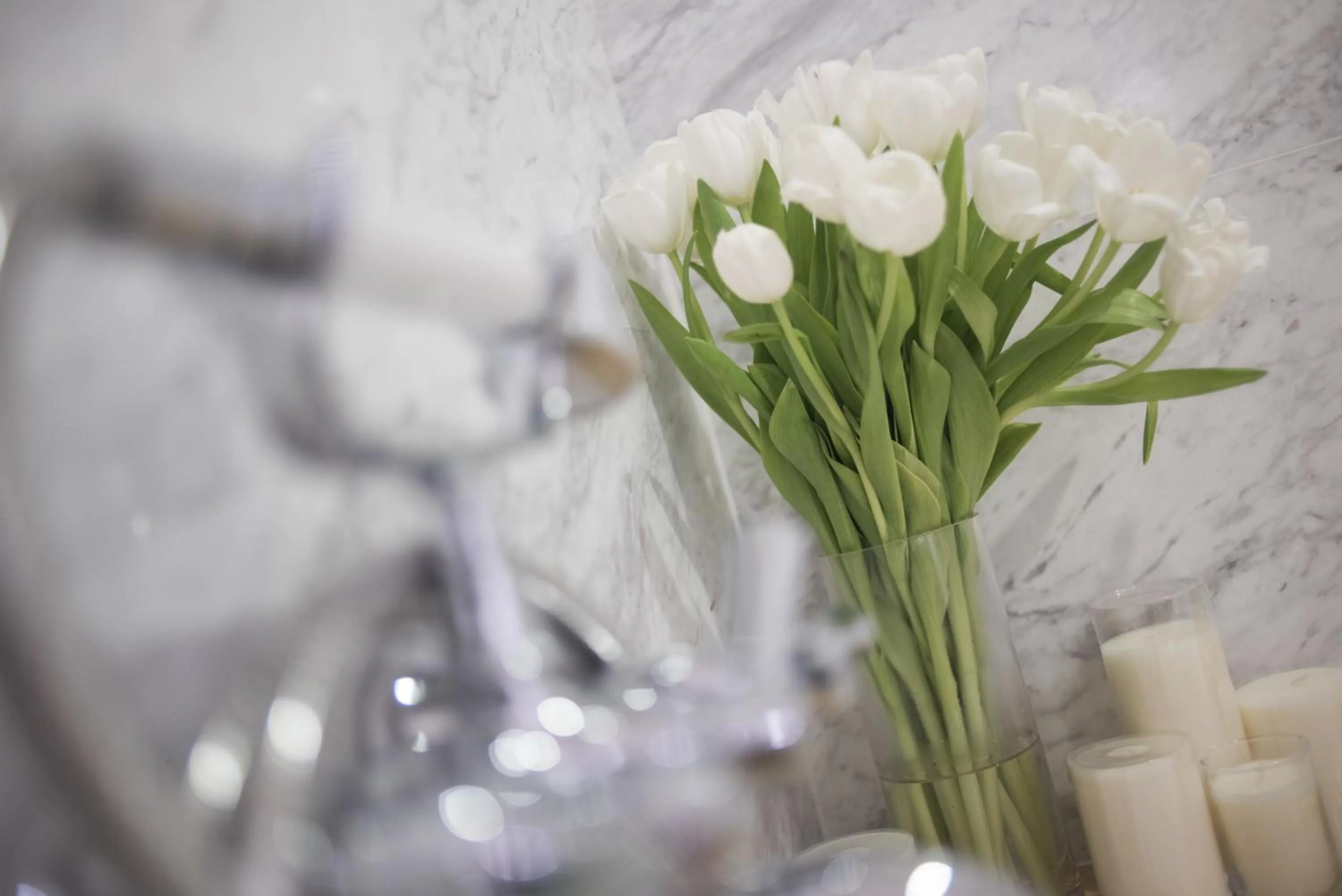 Bathroom in Apricot Hotel