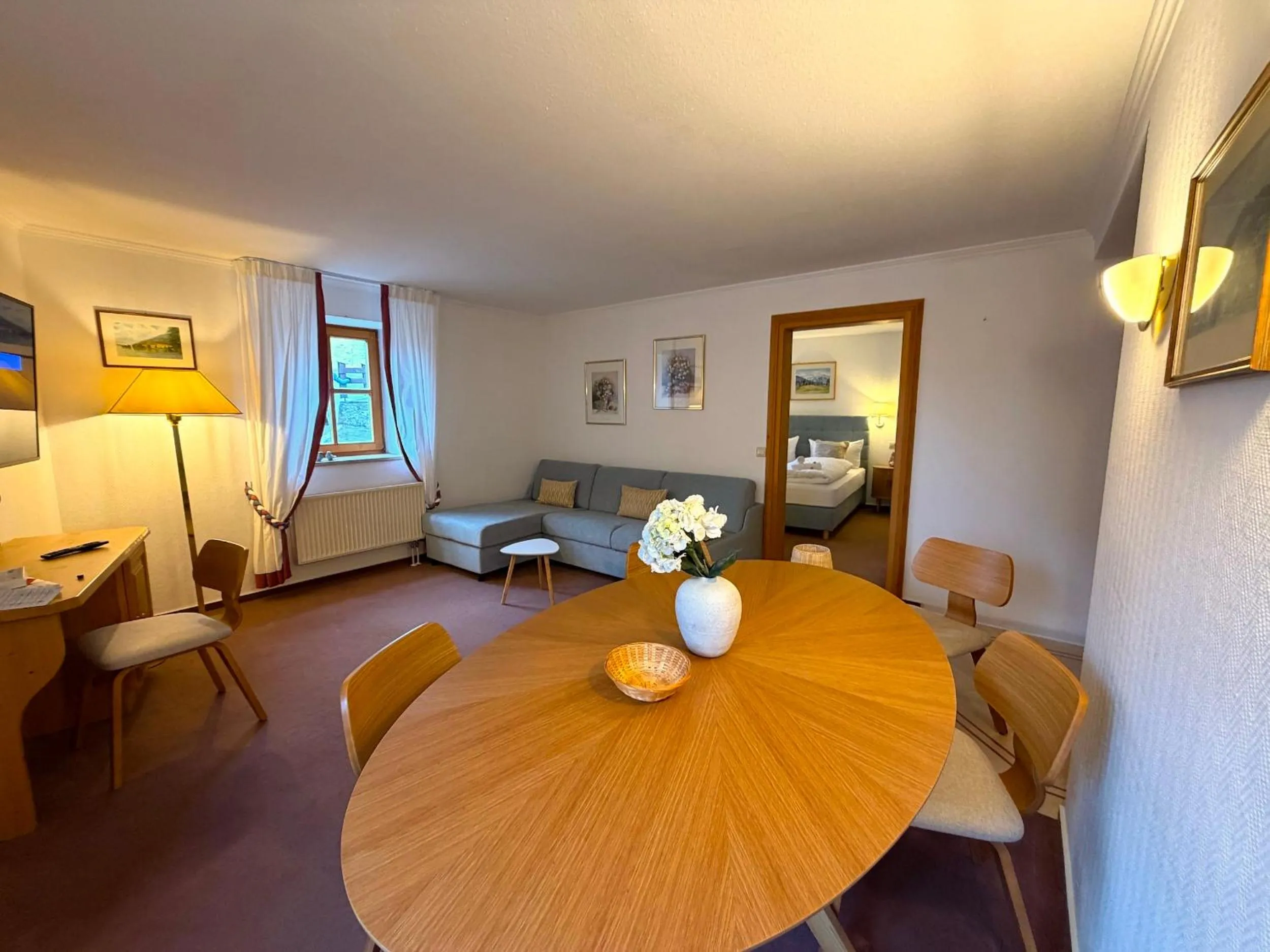 Bed in Fackler Apartments