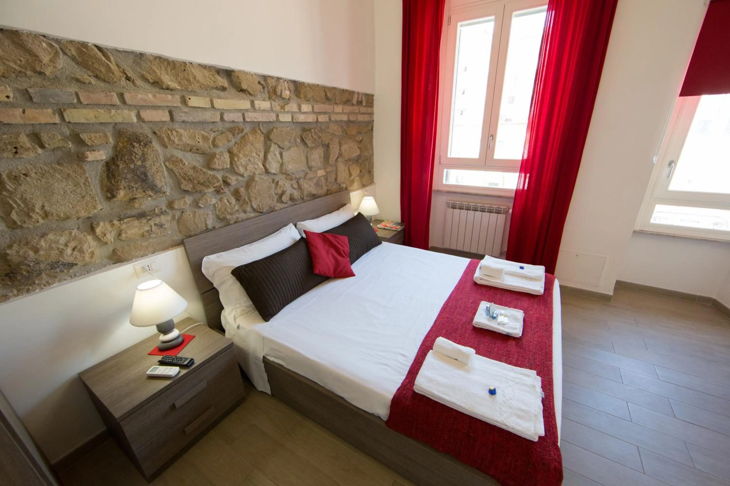 Photo of the whole room, Bed in The Great Beauty