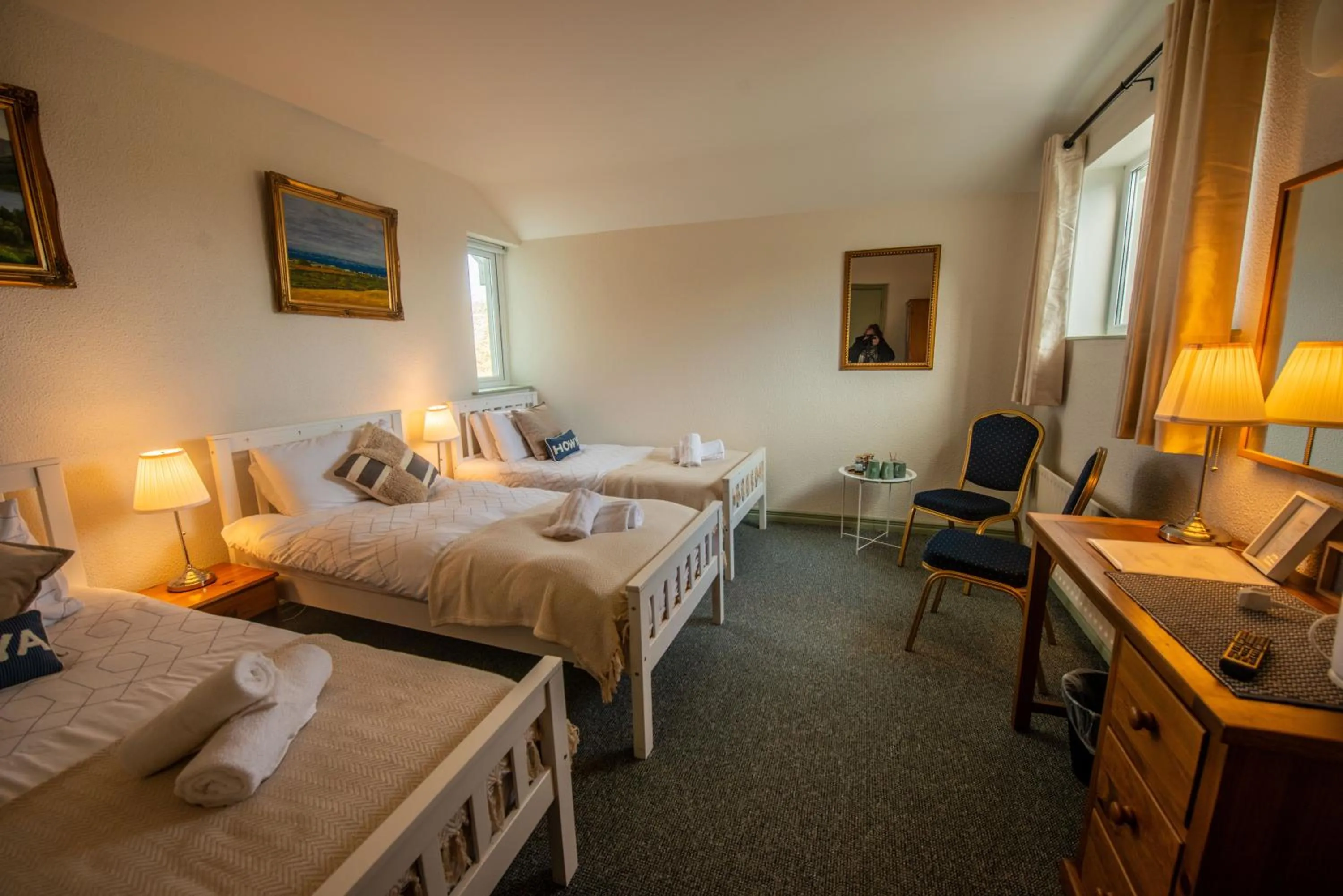 Bed in Greenfield Lodge Hotel Bar & Bistro