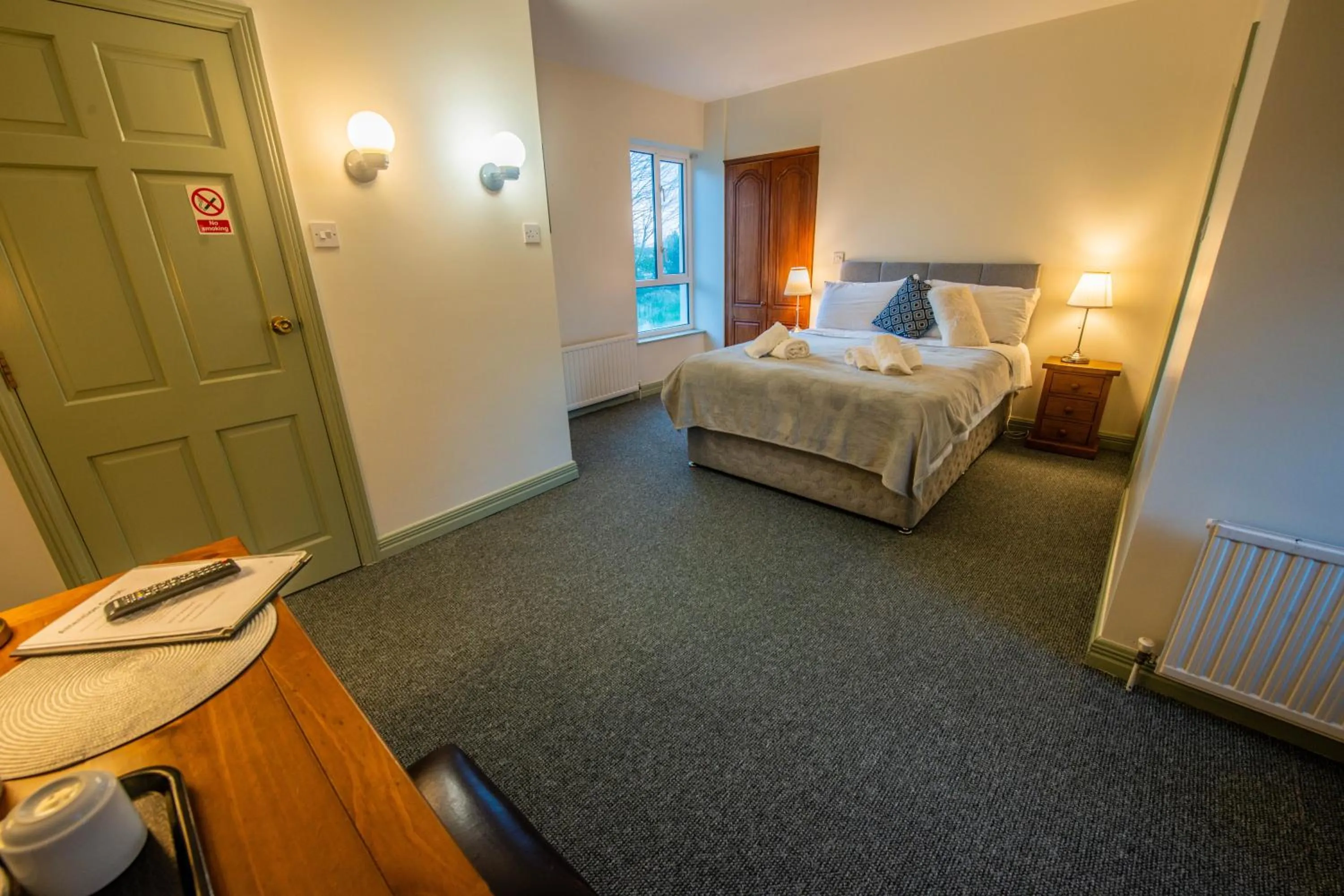 Bed in Greenfield Lodge Hotel Bar & Bistro