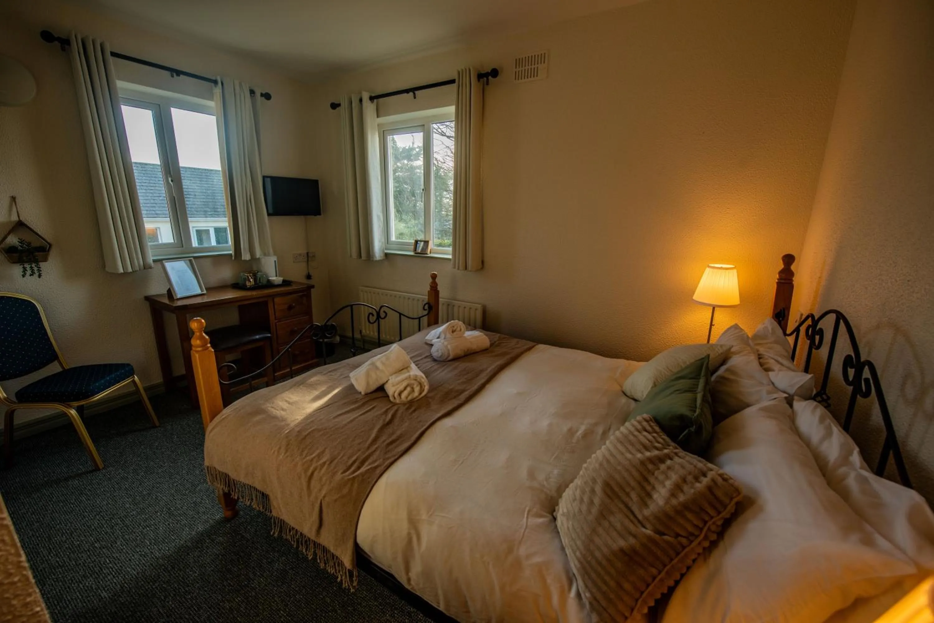 Bed in Greenfield Lodge Hotel Bar & Bistro