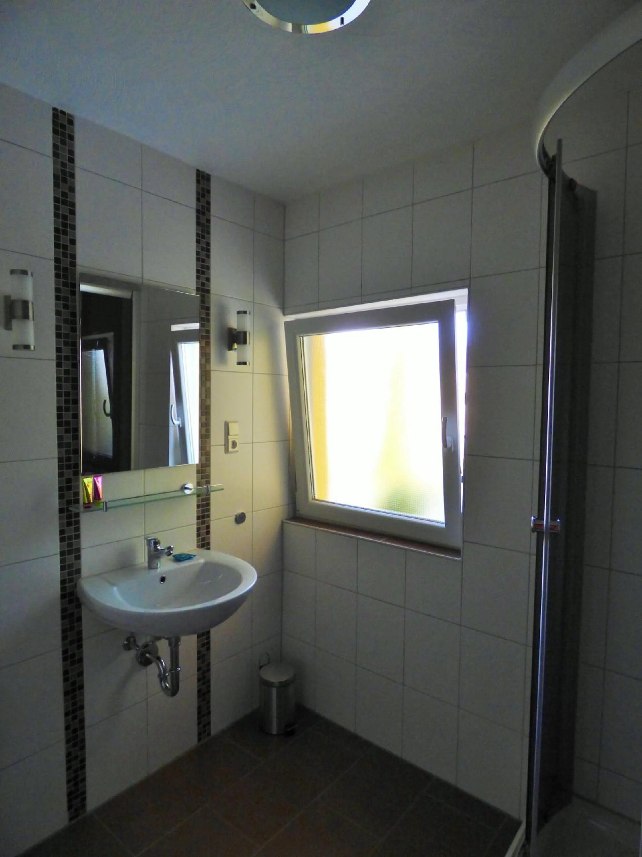 Bathroom in Apado-Hotel garni