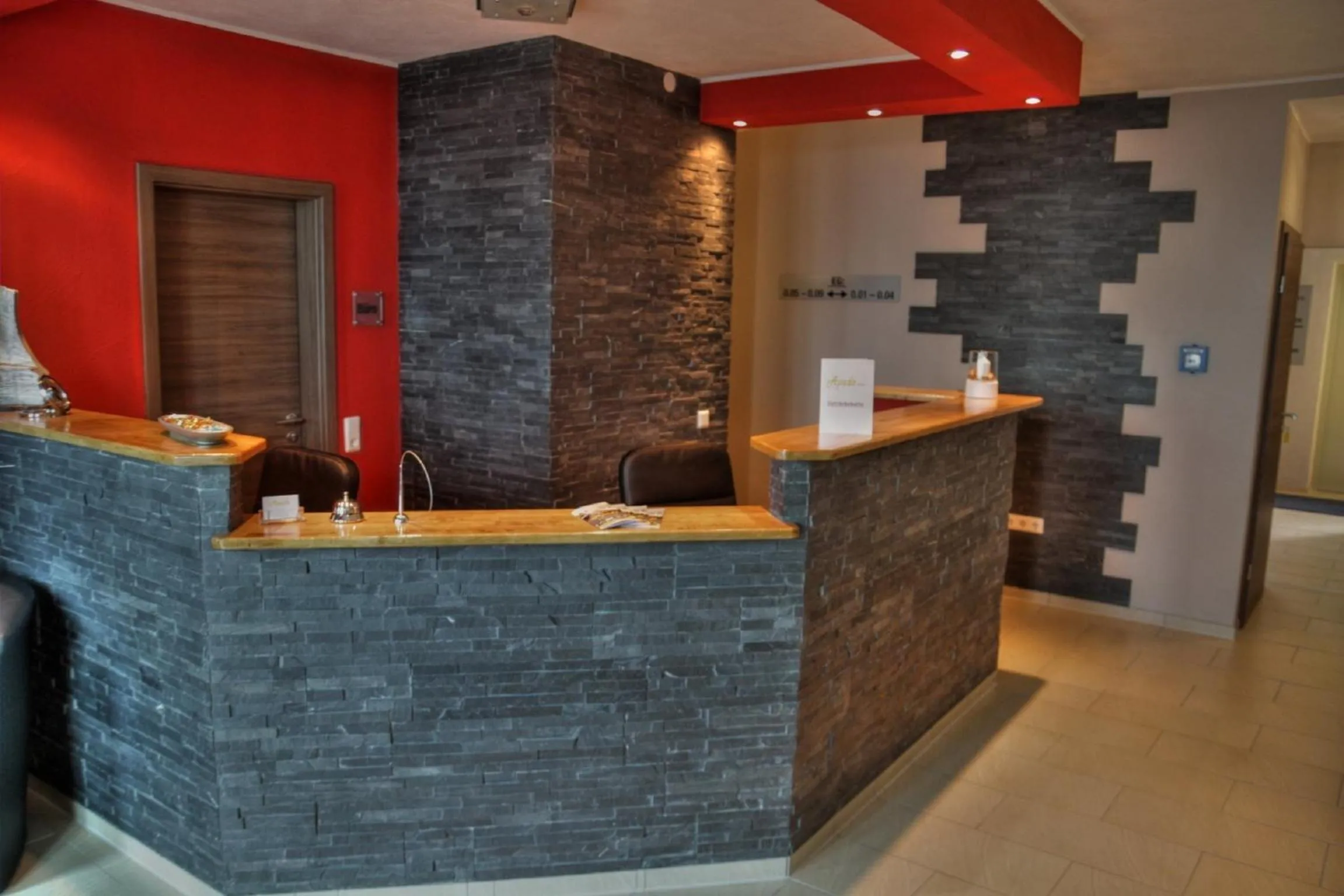 Lobby or reception in Apado-Hotel garni