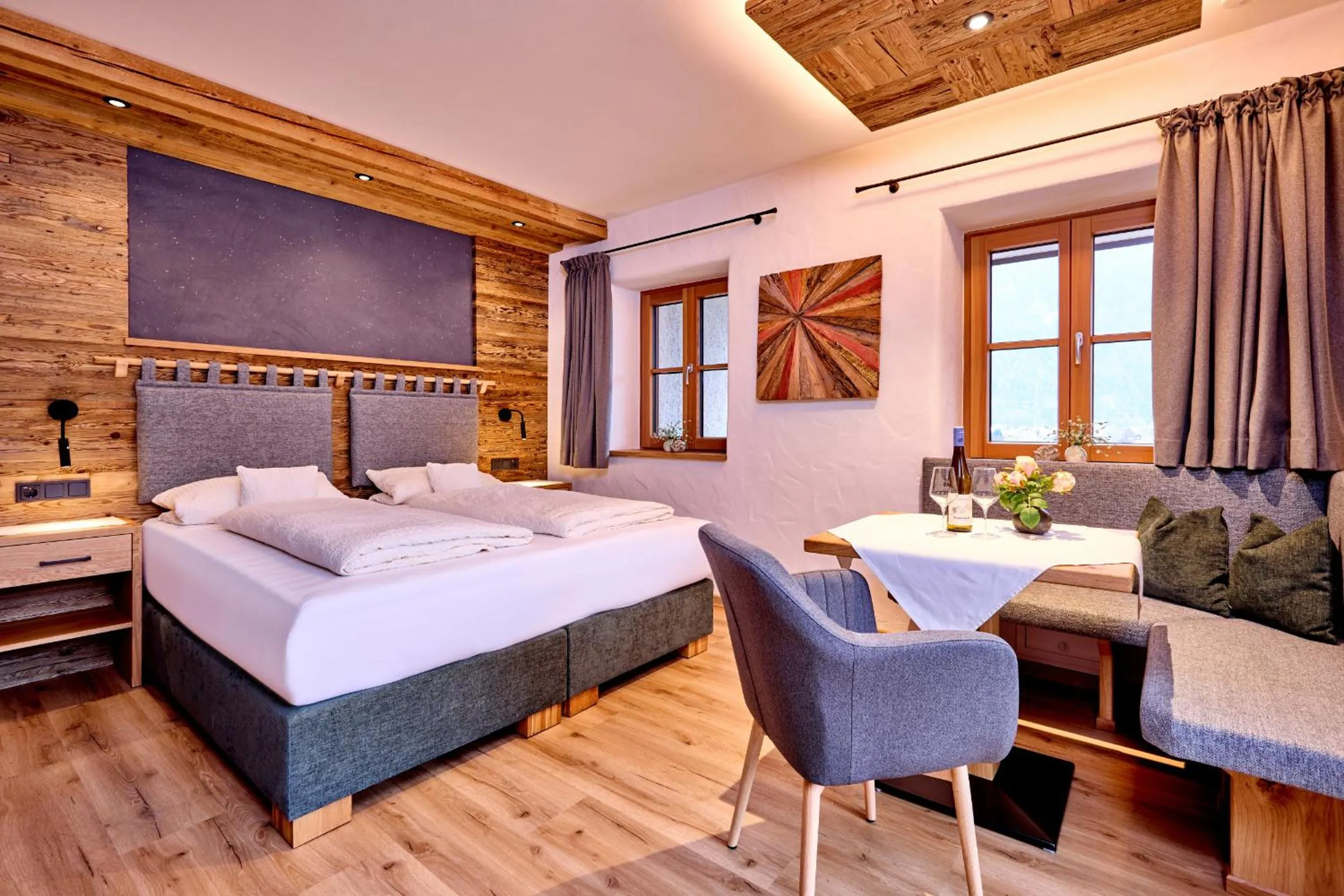 Photo of the whole room, Bed in Landhaus Sonnenbichl Mittenwald