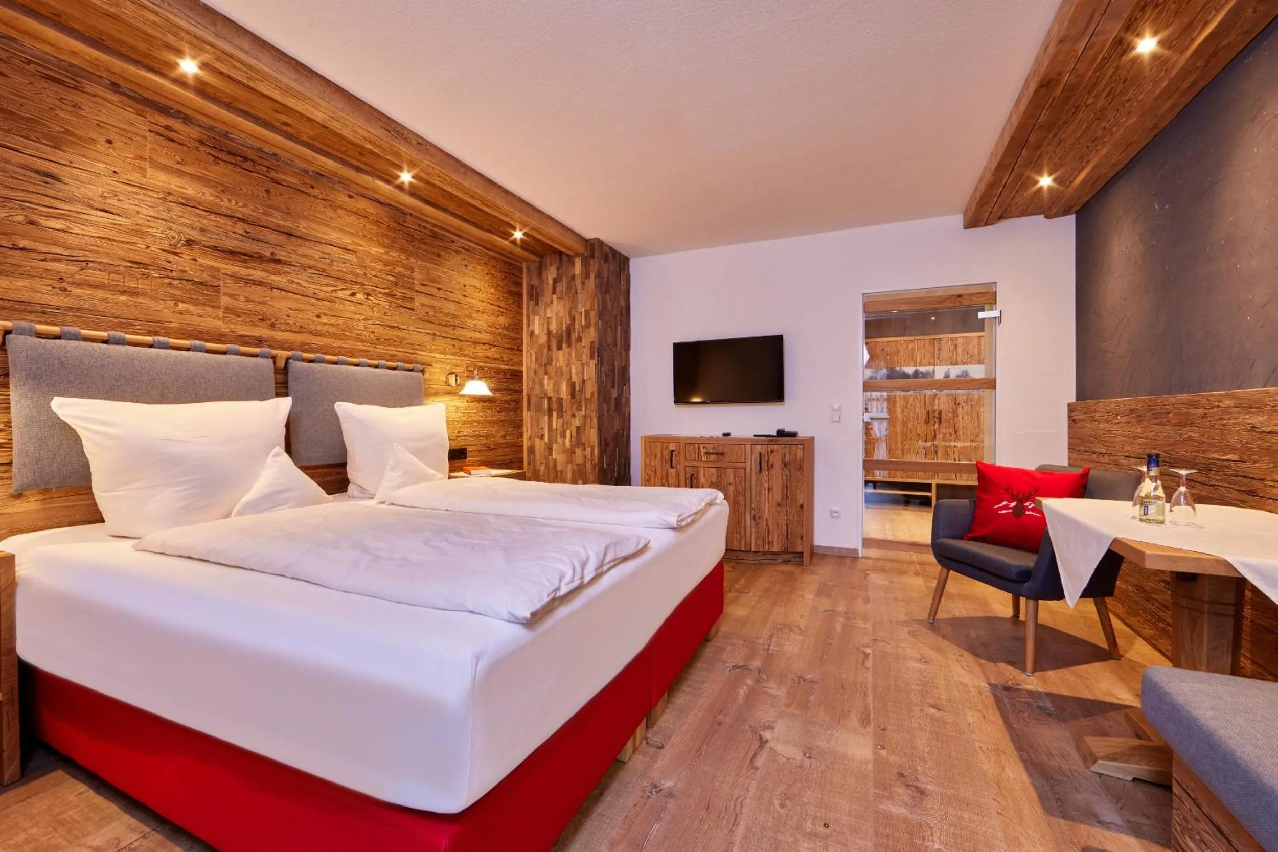 Photo of the whole room, Bed in Landhaus Sonnenbichl Mittenwald