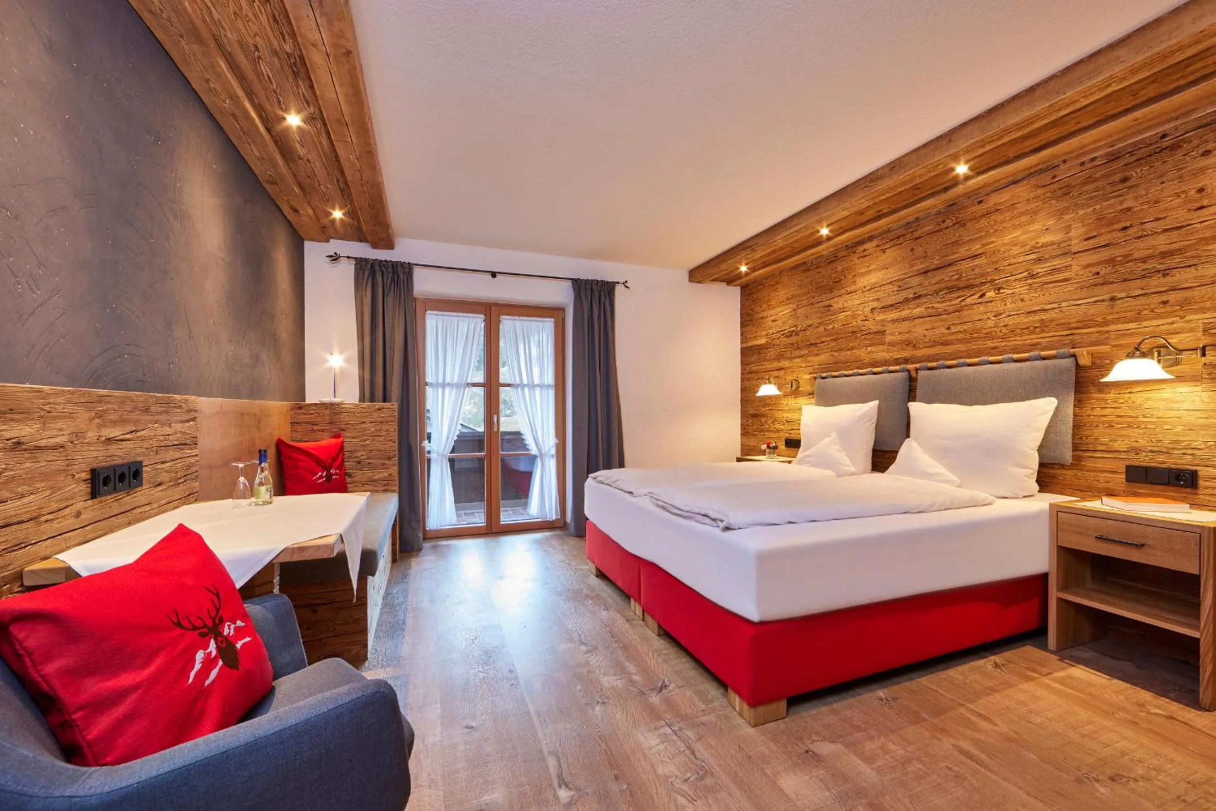 Photo of the whole room, Bed in Landhaus Sonnenbichl Mittenwald