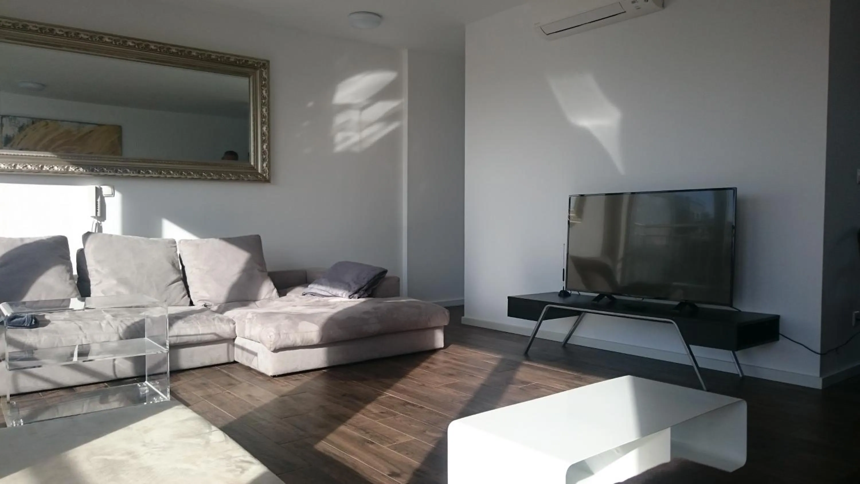 TV and multimedia in Alga Apartments am Westbahnhof