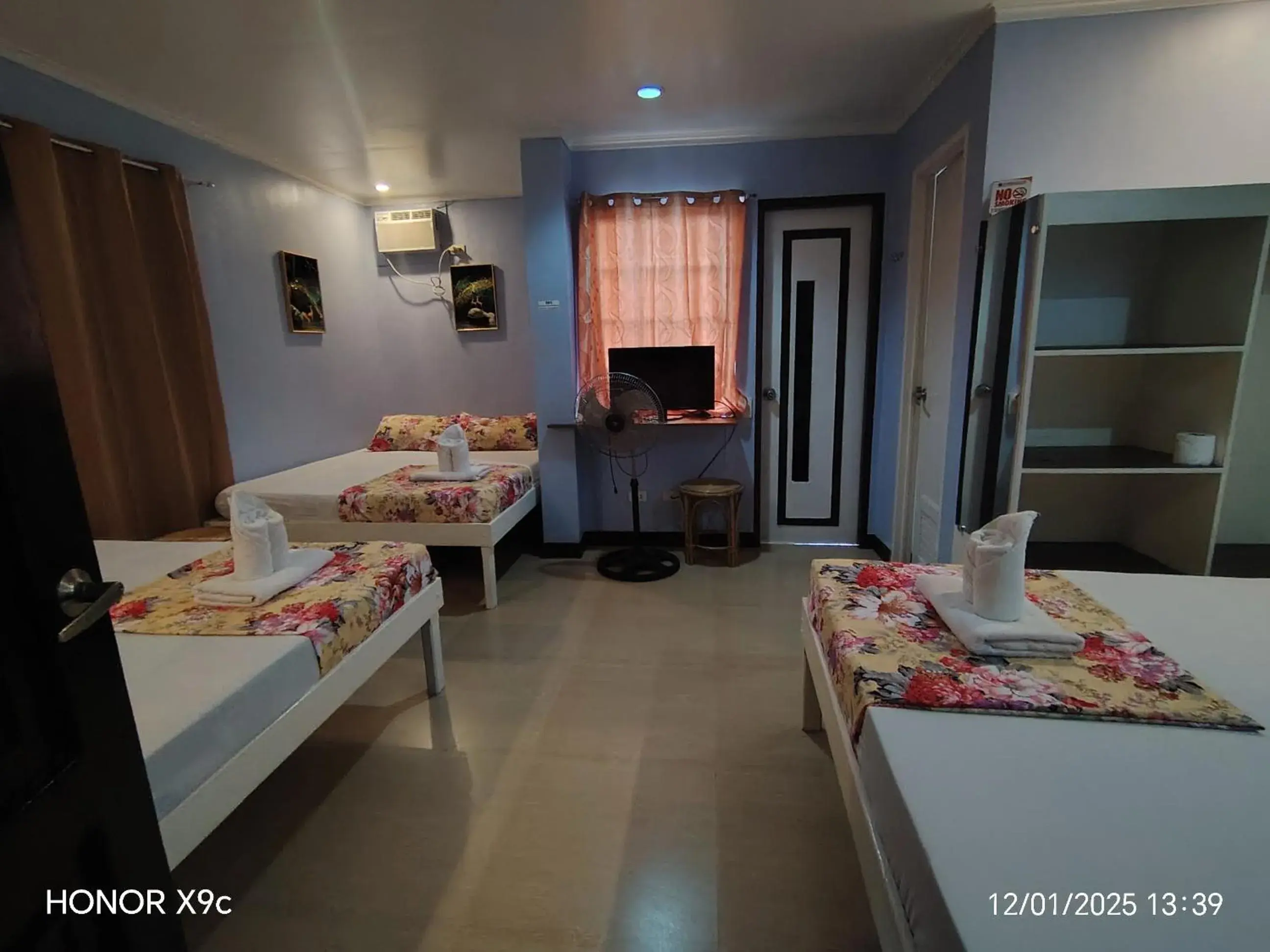 Superior Family Room in Joaquinn's Bed and Breakfast Superior Family Room in Joaquinn's Bed and Breakfast