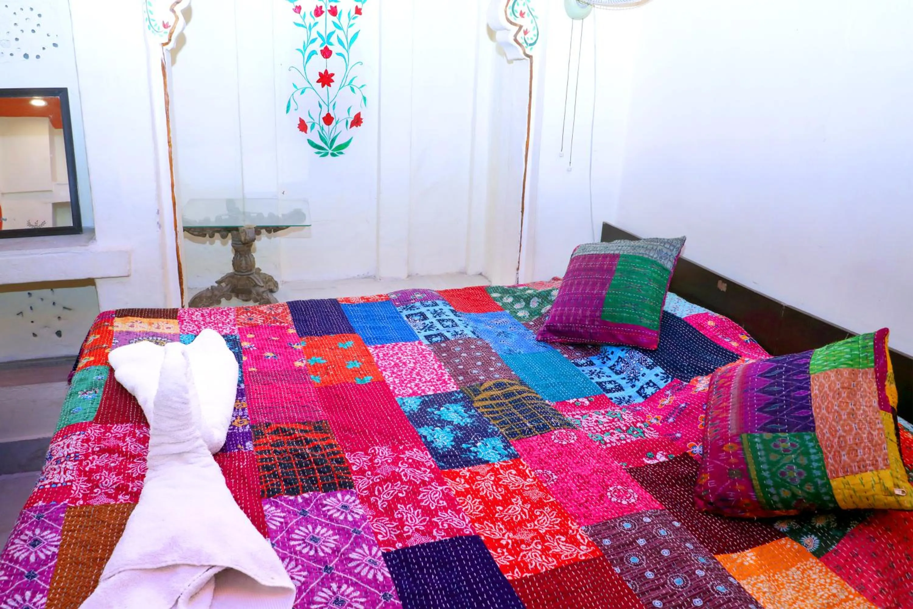 Bedroom, Bed in Jodhpur Heritage Haveli Guest House