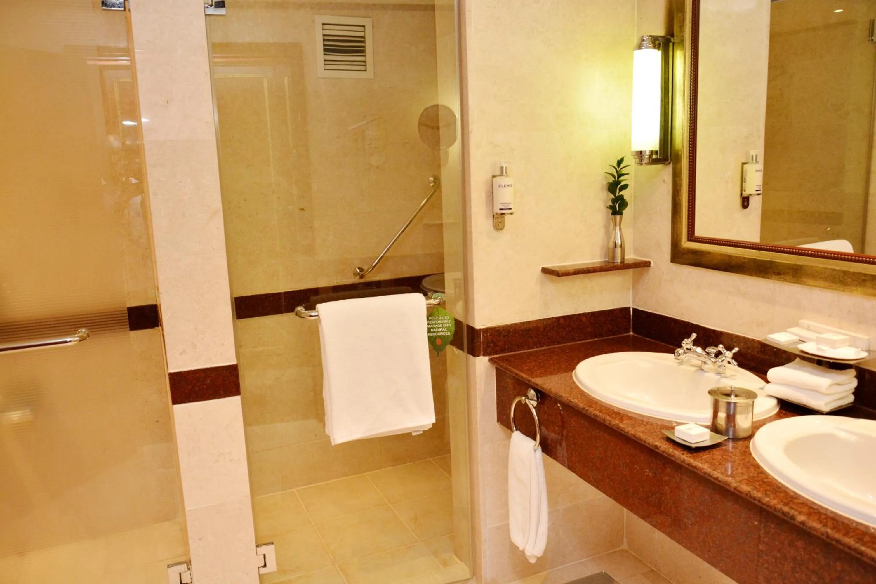 Bathroom in Kampala Serena Hotel