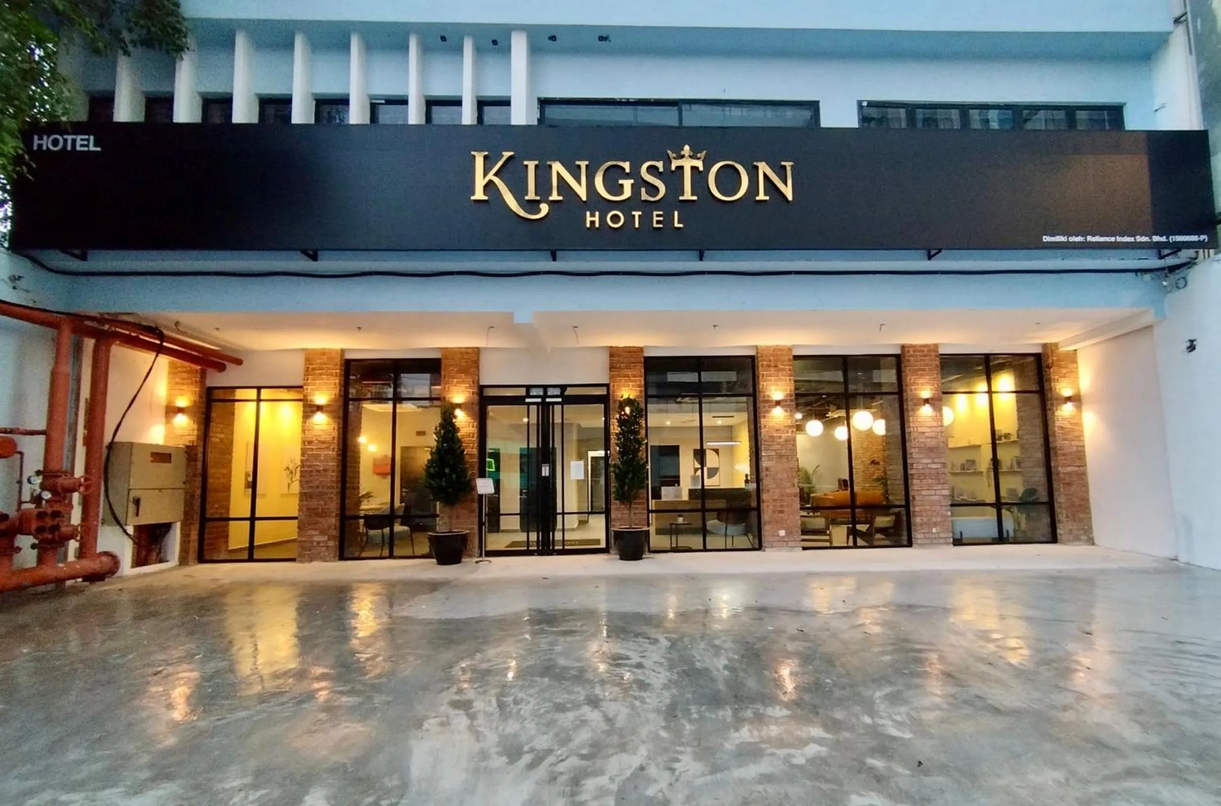 Facade/entrance in Kingston Hotel 7 - Johor Bharu