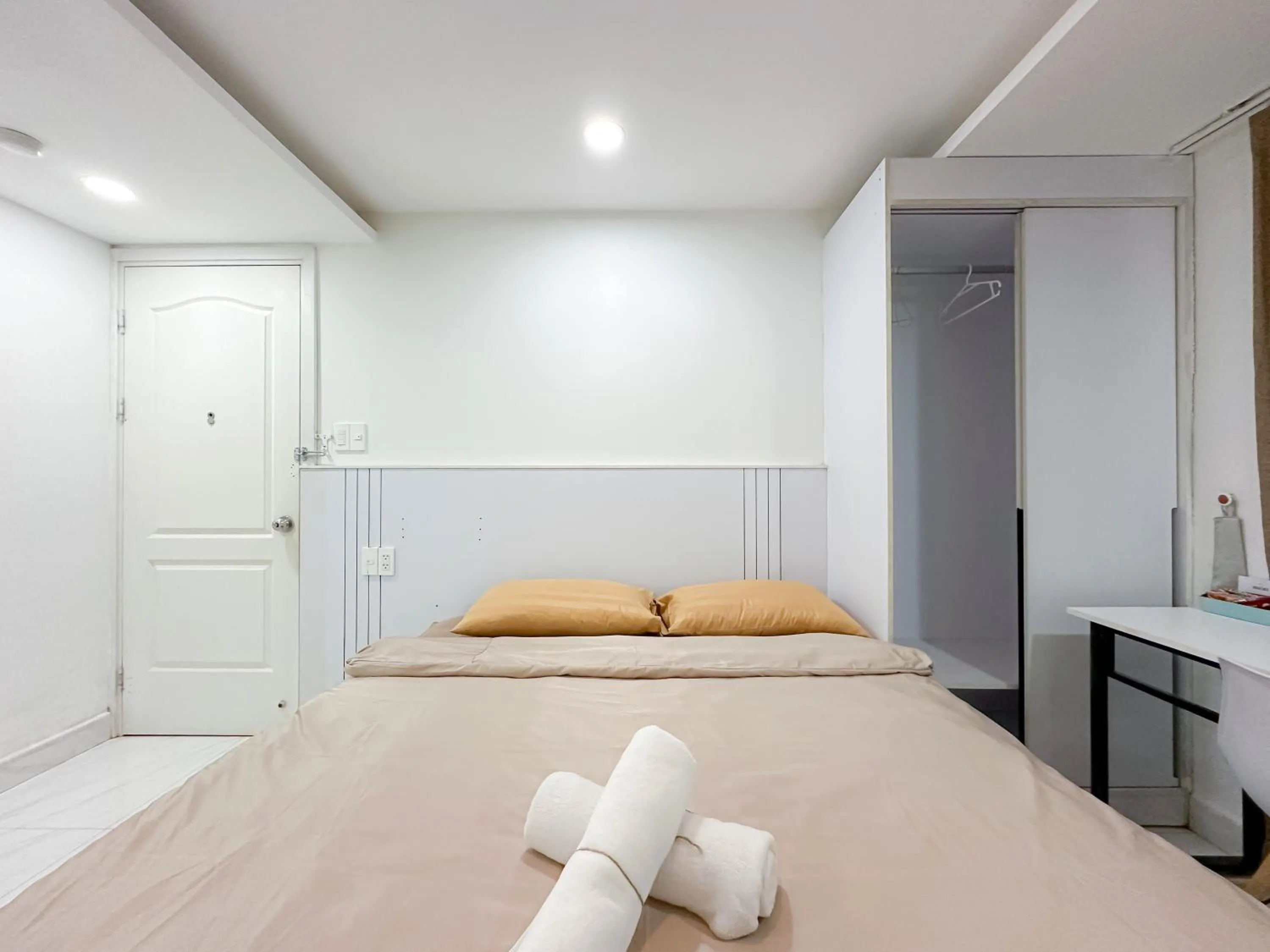 Siris Niko Residence - Self Checkin