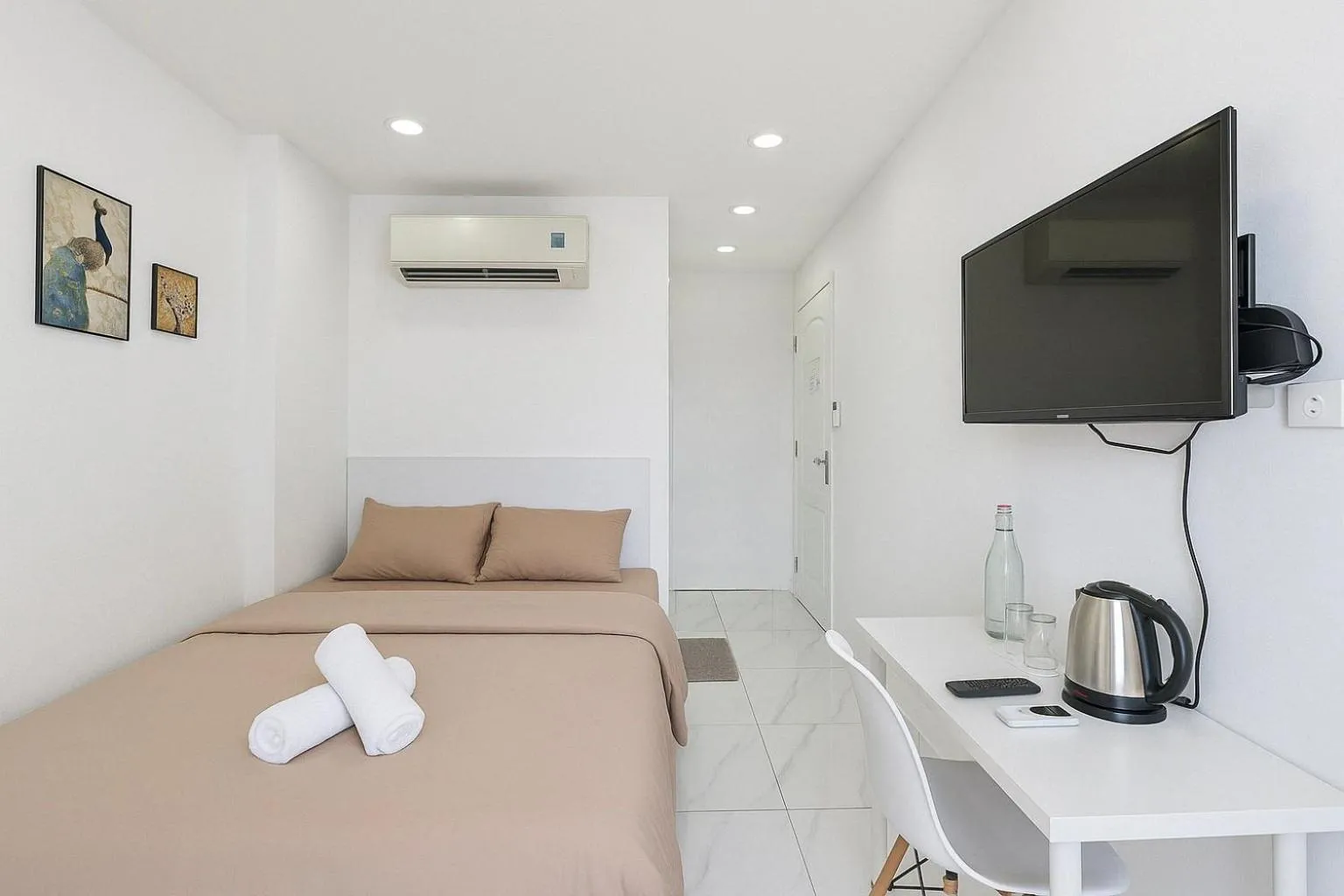 Siris Niko Residence - Self Checkin