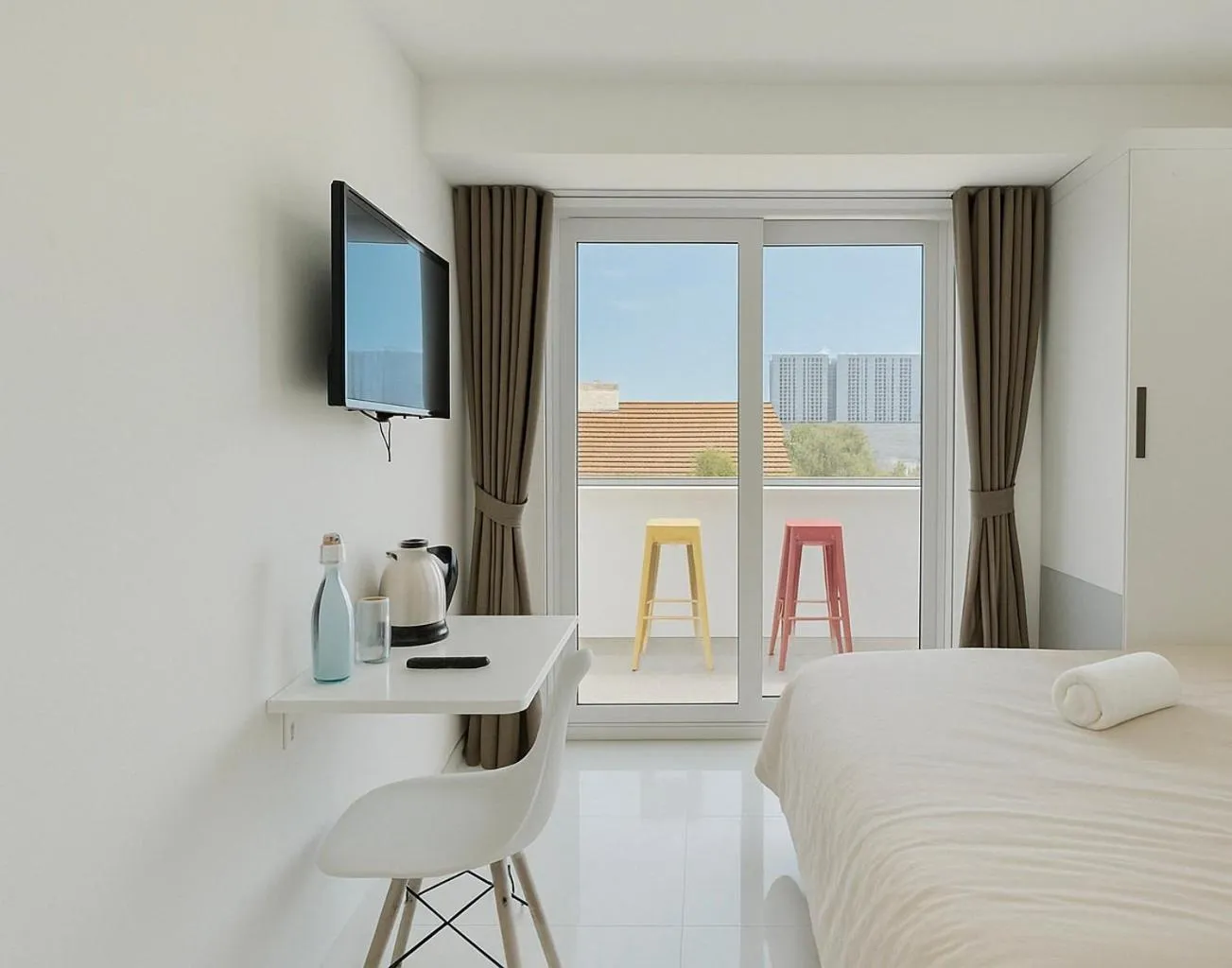 Siris Niko Residence - Self Checkin