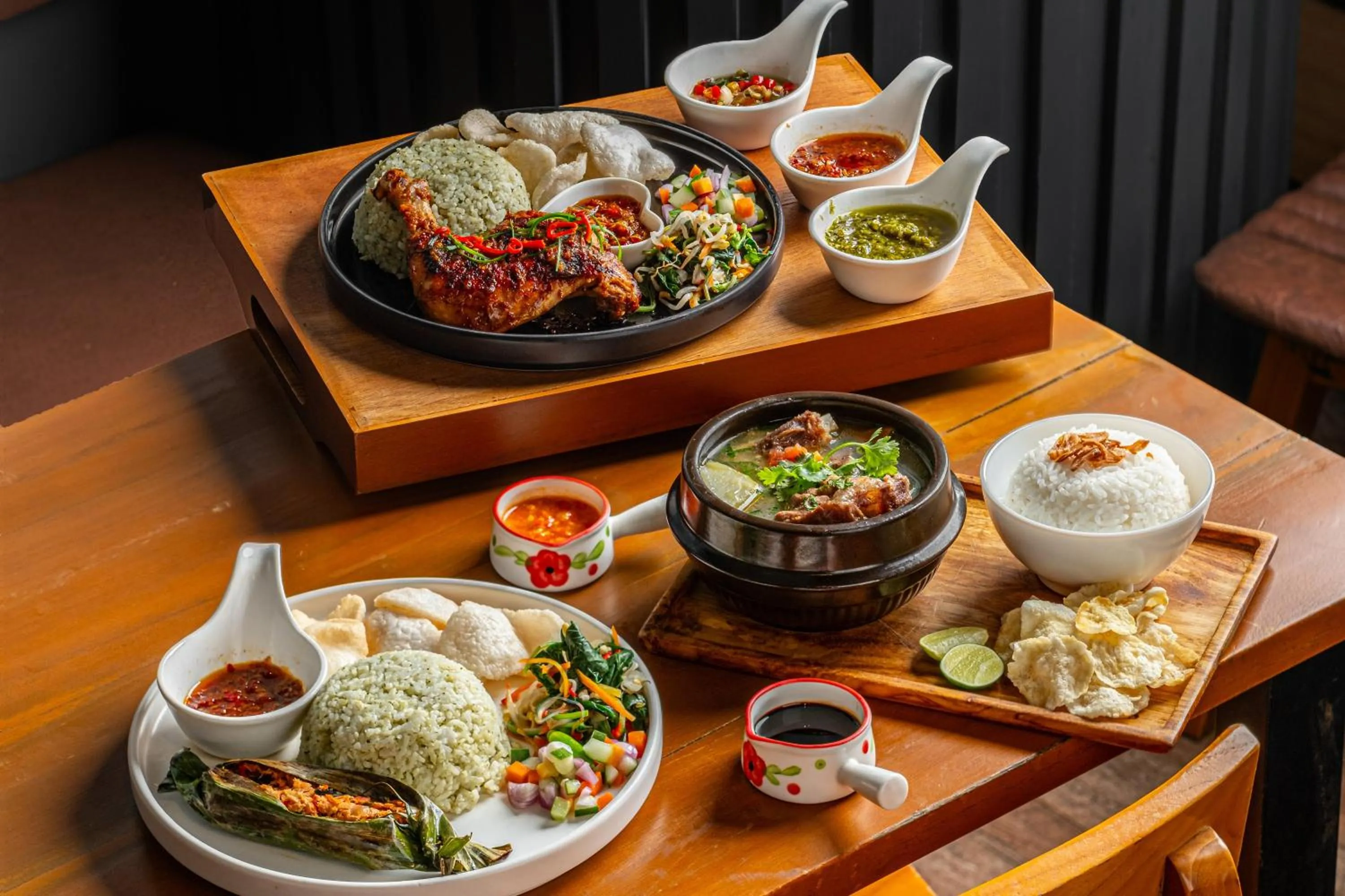 Restaurant/places to eat in Allura Azana Resort Tawangmangu