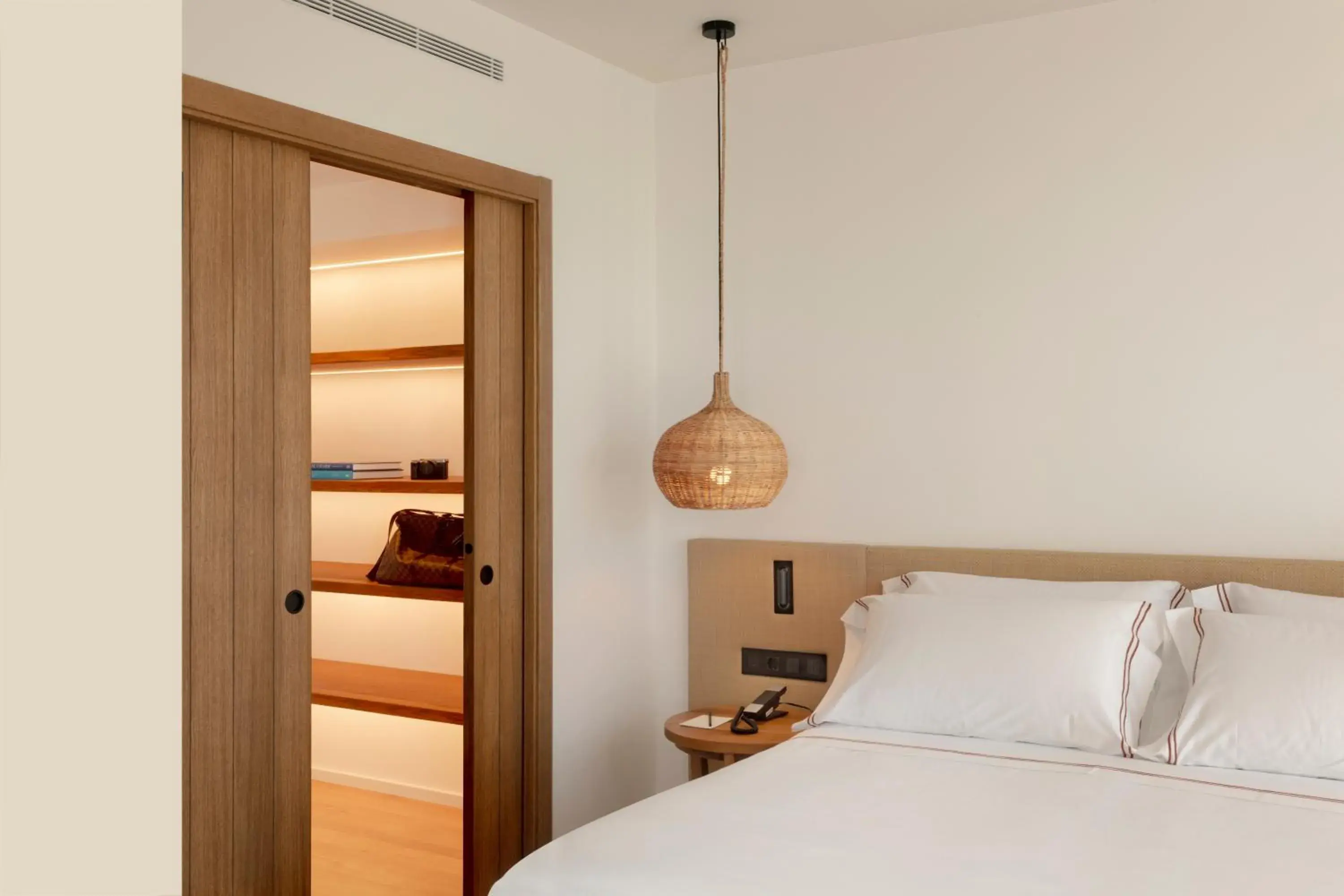 Superior Double or Twin Room with City View in Elisabeth by the Sea Hotel Superior Double or Twin Room with City View in Elisabeth by the Sea Hotel