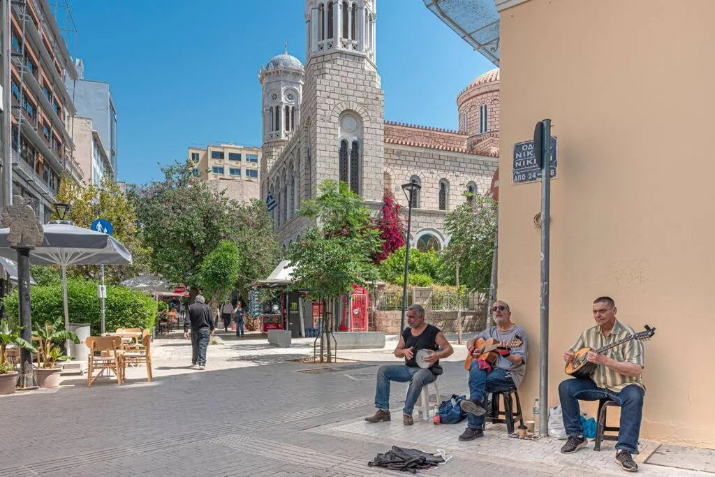 Day in Smart Apartments