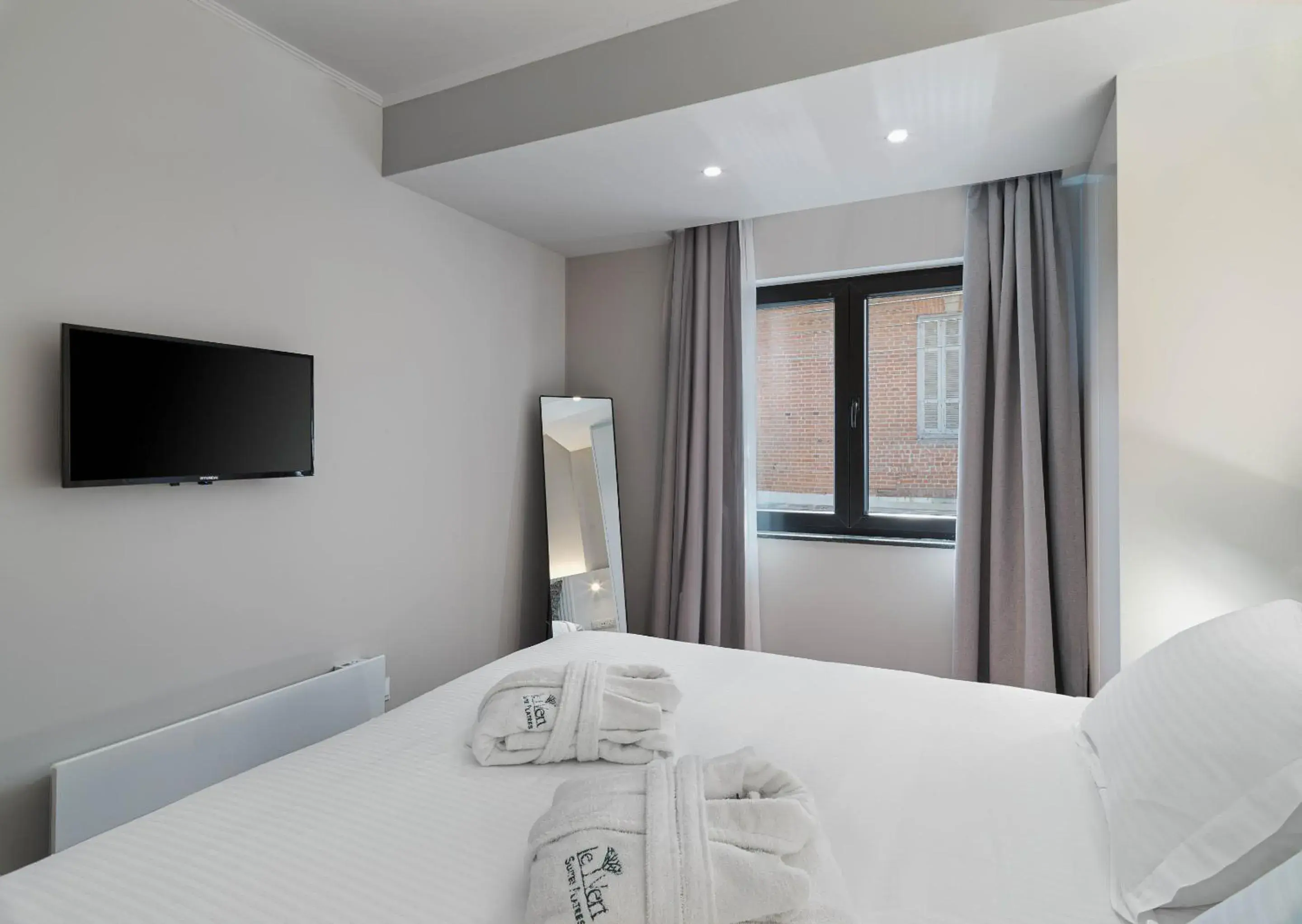 Two-Bedroom Deluxe Apartment with Balcony in Le Vert Suites Platres Two-Bedroom Deluxe Apartment with Balcony in Le Vert Suites Platres