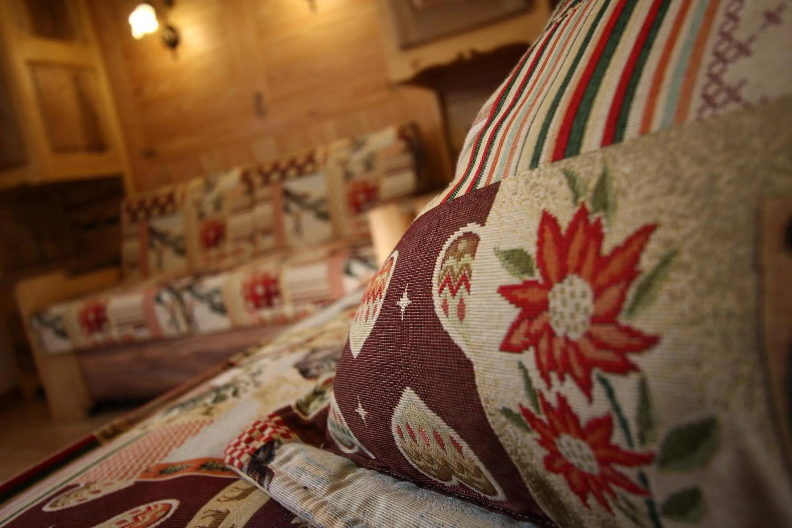 Decorative detail, Bed in Villa Giuditta Residence