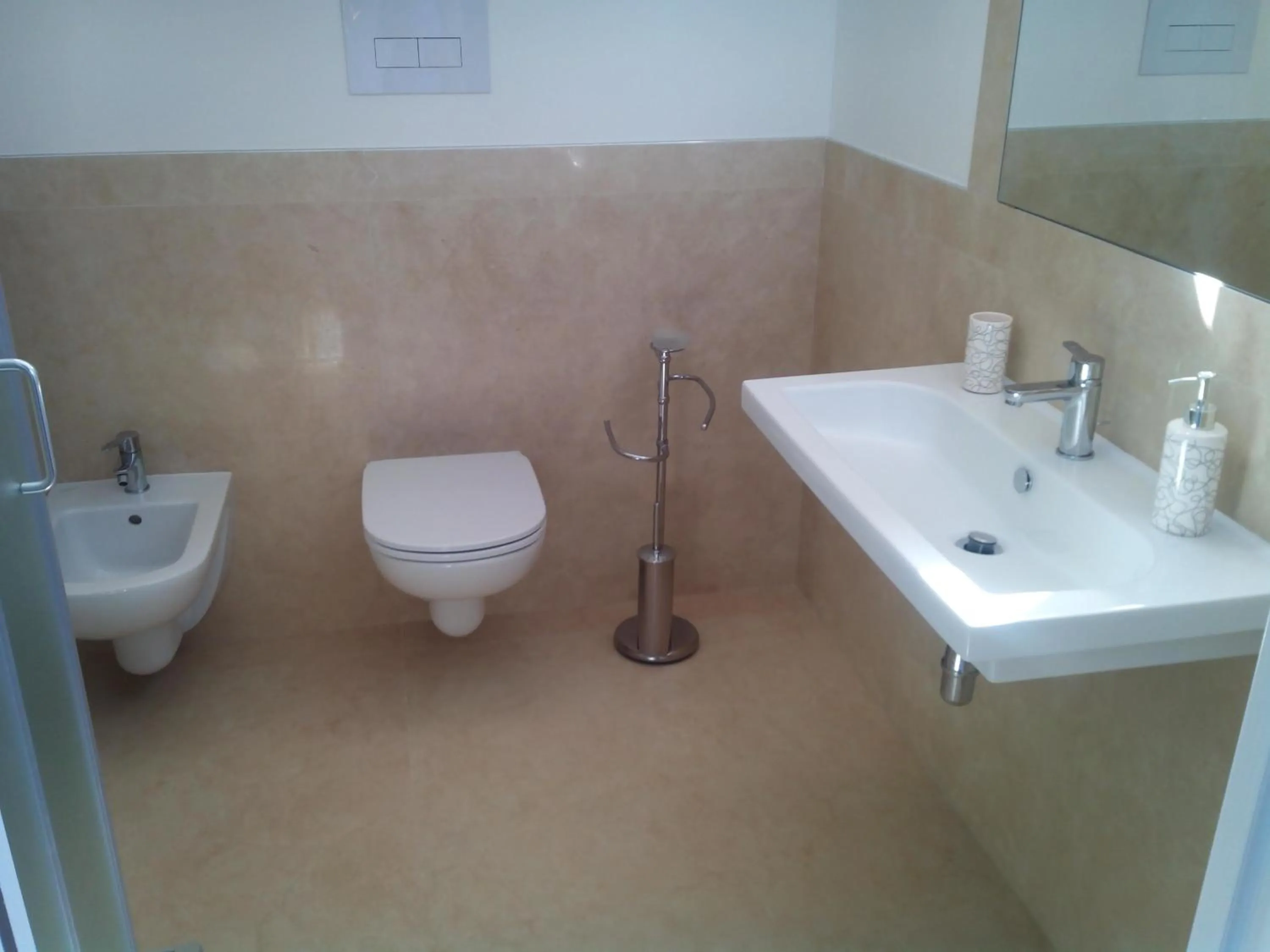 Shower in I Gelsomini