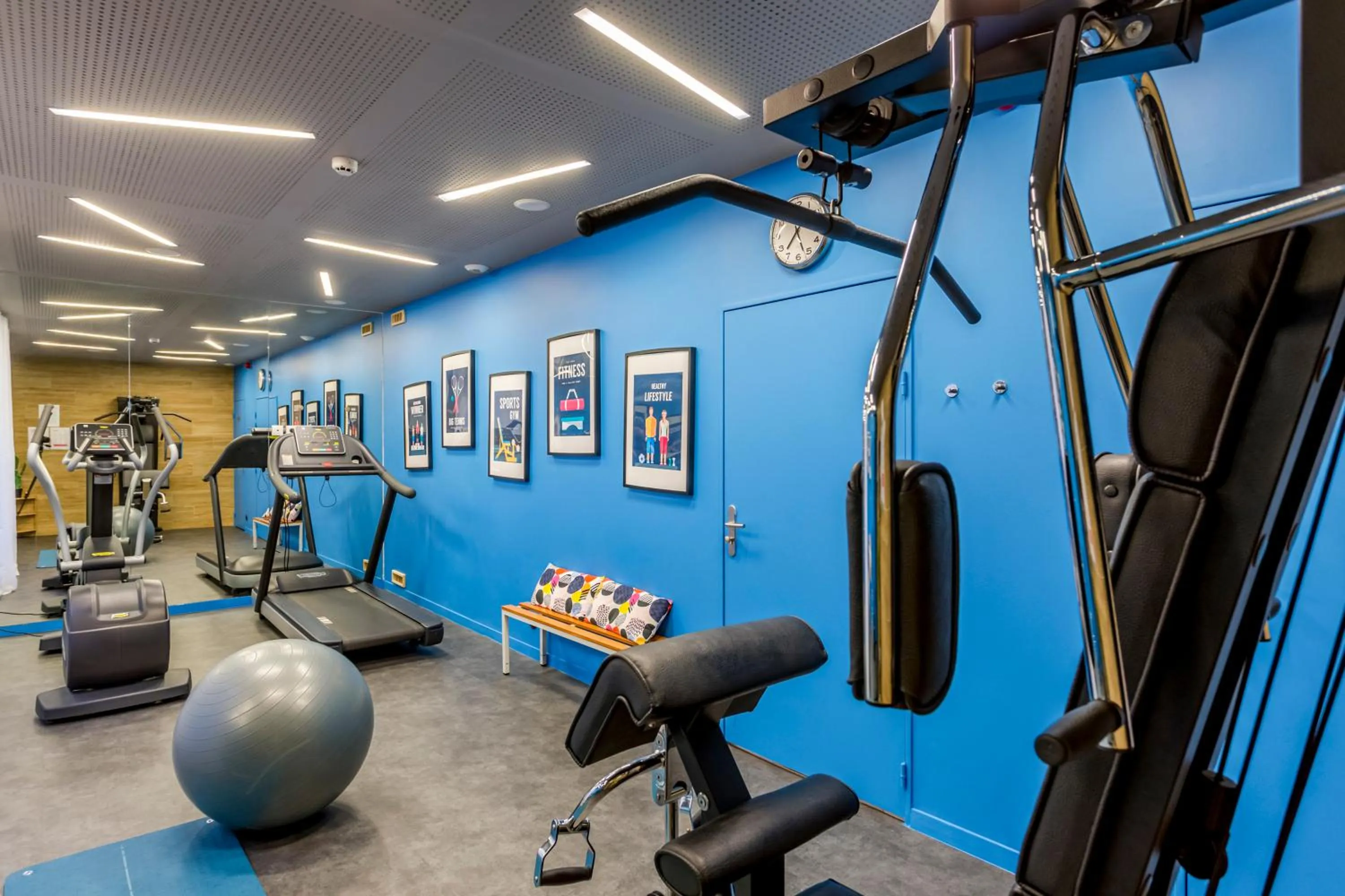 Fitness centre/facilities in Appart'City Collection Paris Vélizy