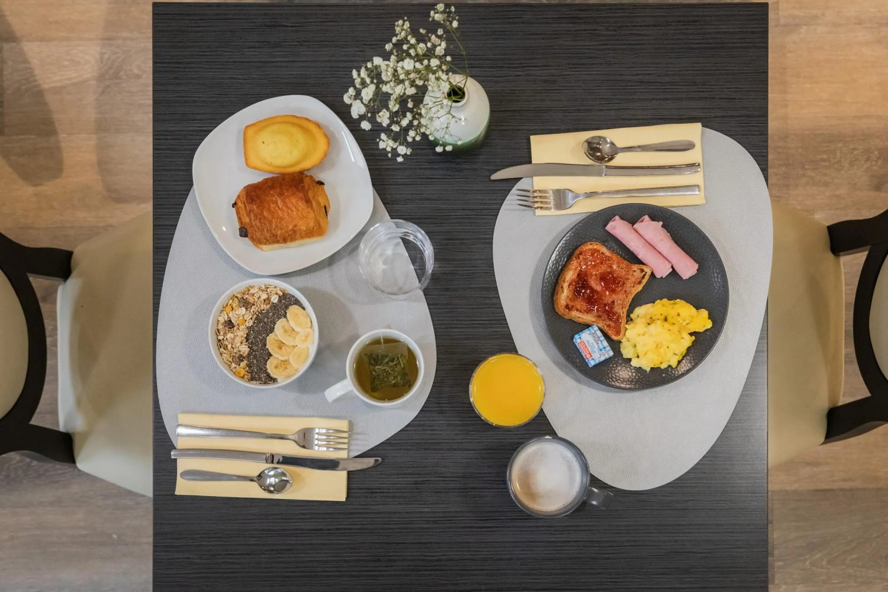 Breakfast in Appart'City Collection Paris Vélizy