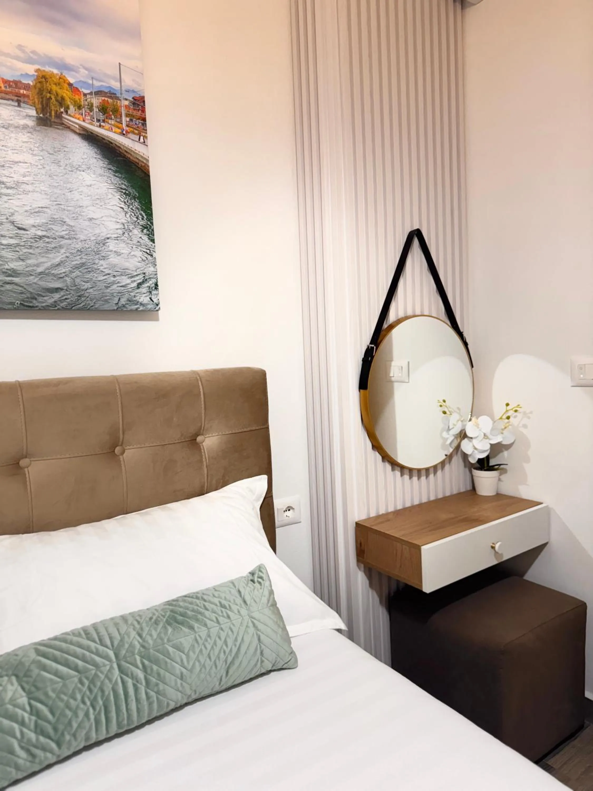 Bed in Elite Apartments