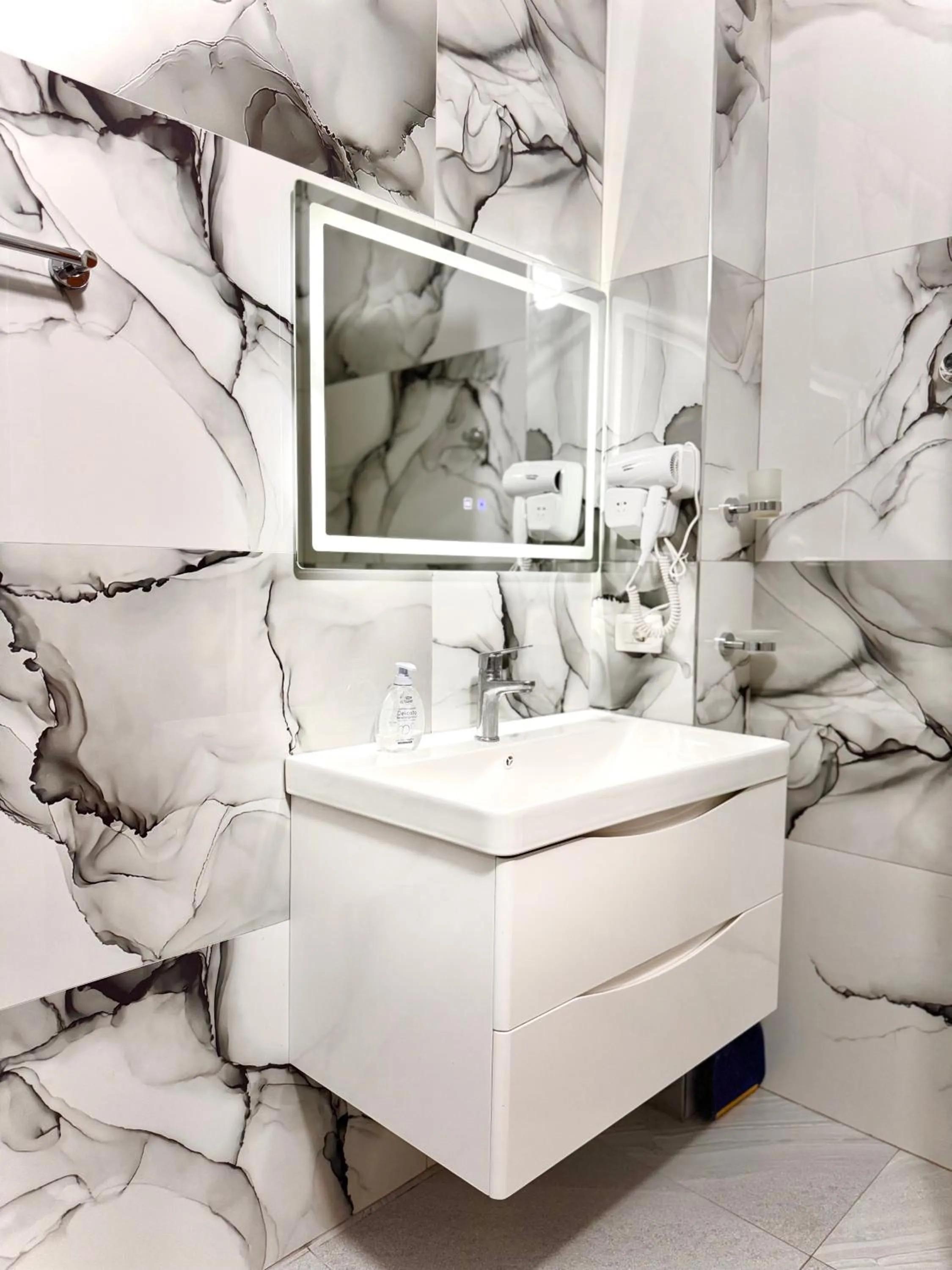 Bathroom in Elite Apartments